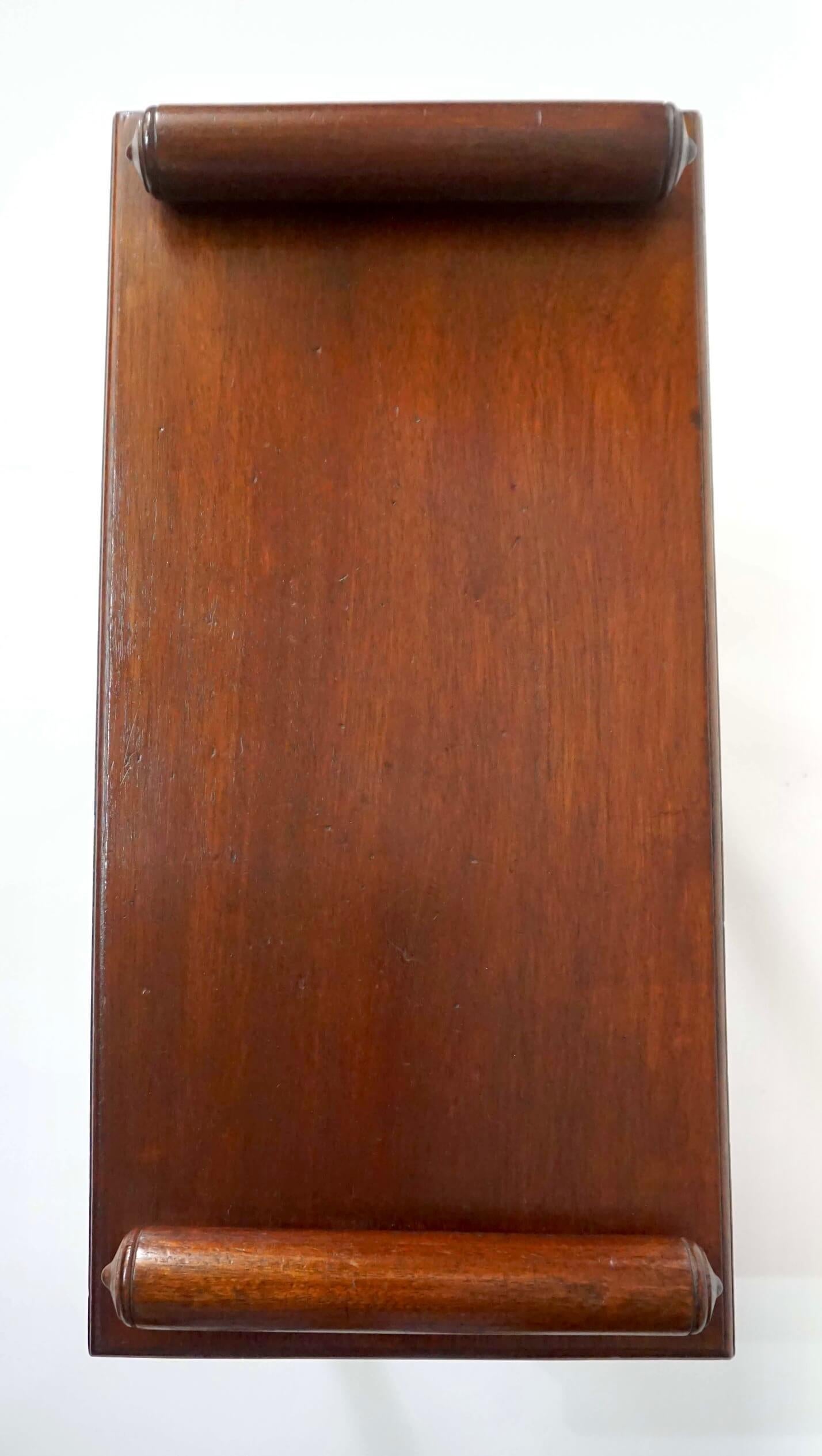 XIX secolo Panca da salotto o da finestra in castagno del Movimento Estetico Inglese, circa 1880 in vendita