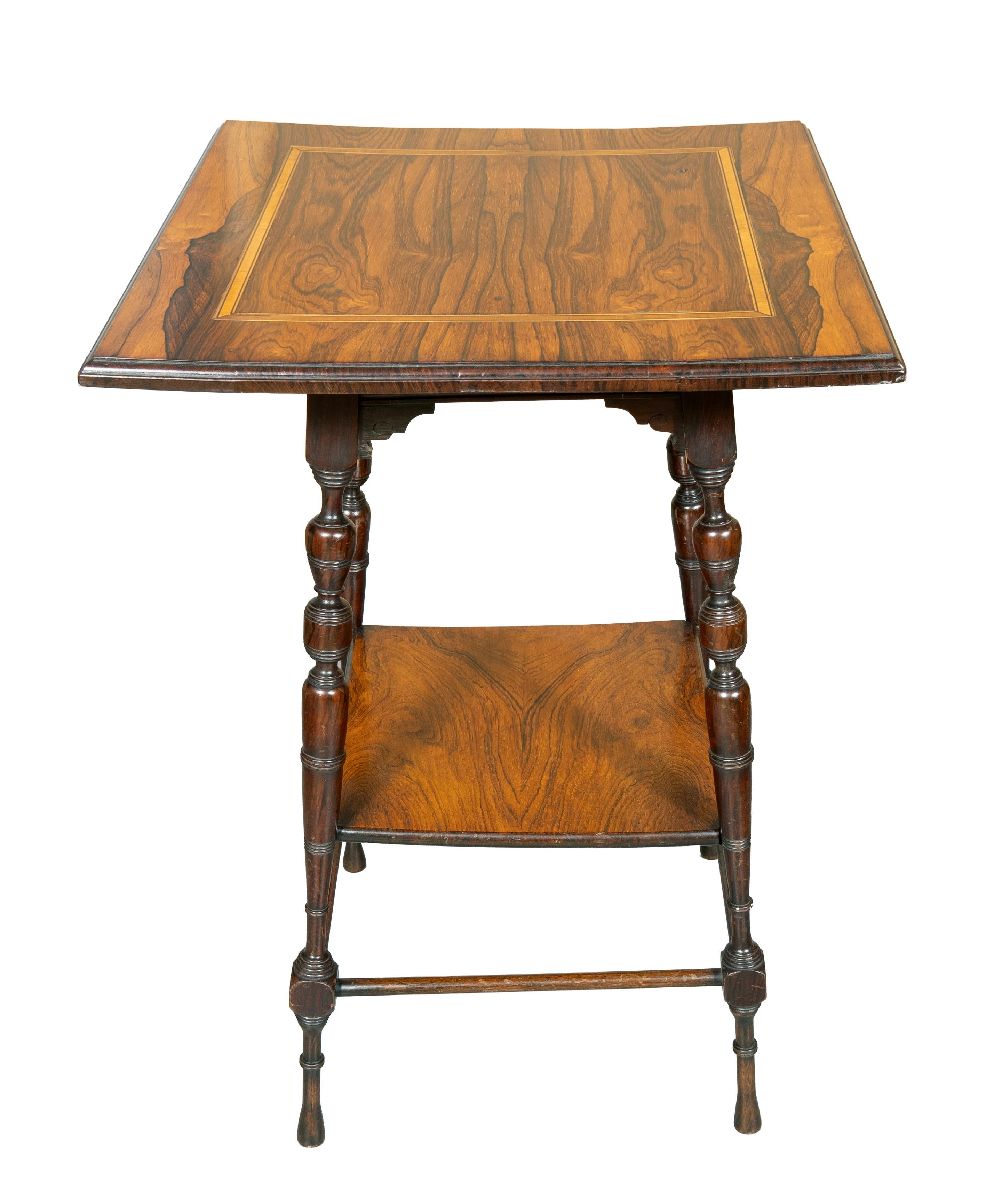 Mouvement esthétique Table en bois de rose de l'Aesthetic Movement anglais en vente