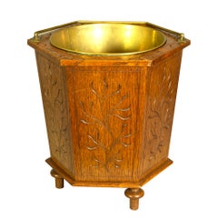 English Aesthetic Oak Bucket
