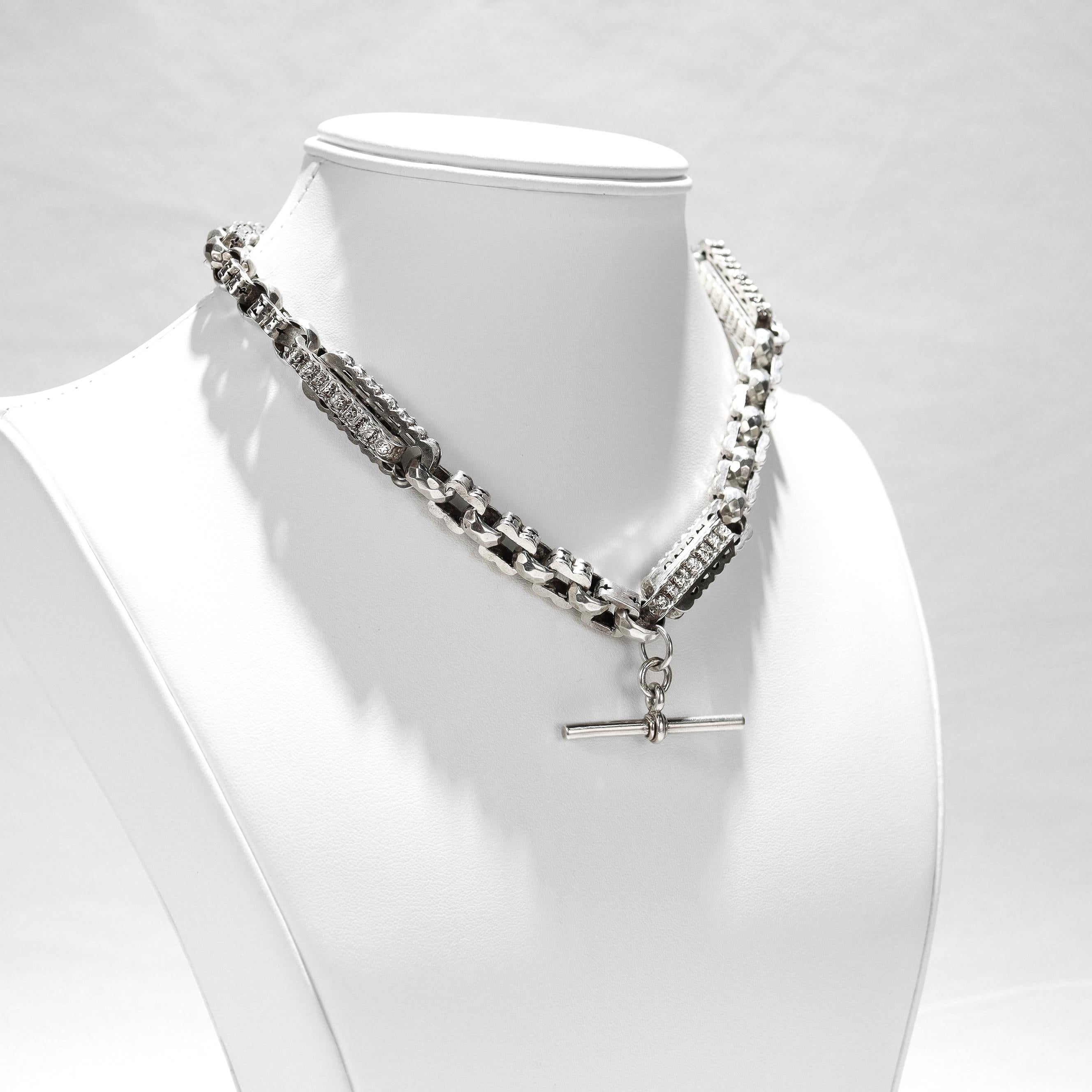 Englische ästhetische Sterlingsilber-Doppel-Albert-Uhrkette Choker-Halskette im Angebot 3