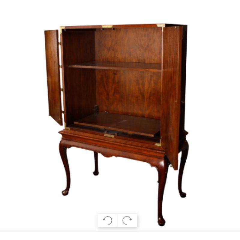 English and Asian Influenced Media Cabinet In Good Condition For Sale In Locust Valley, NY