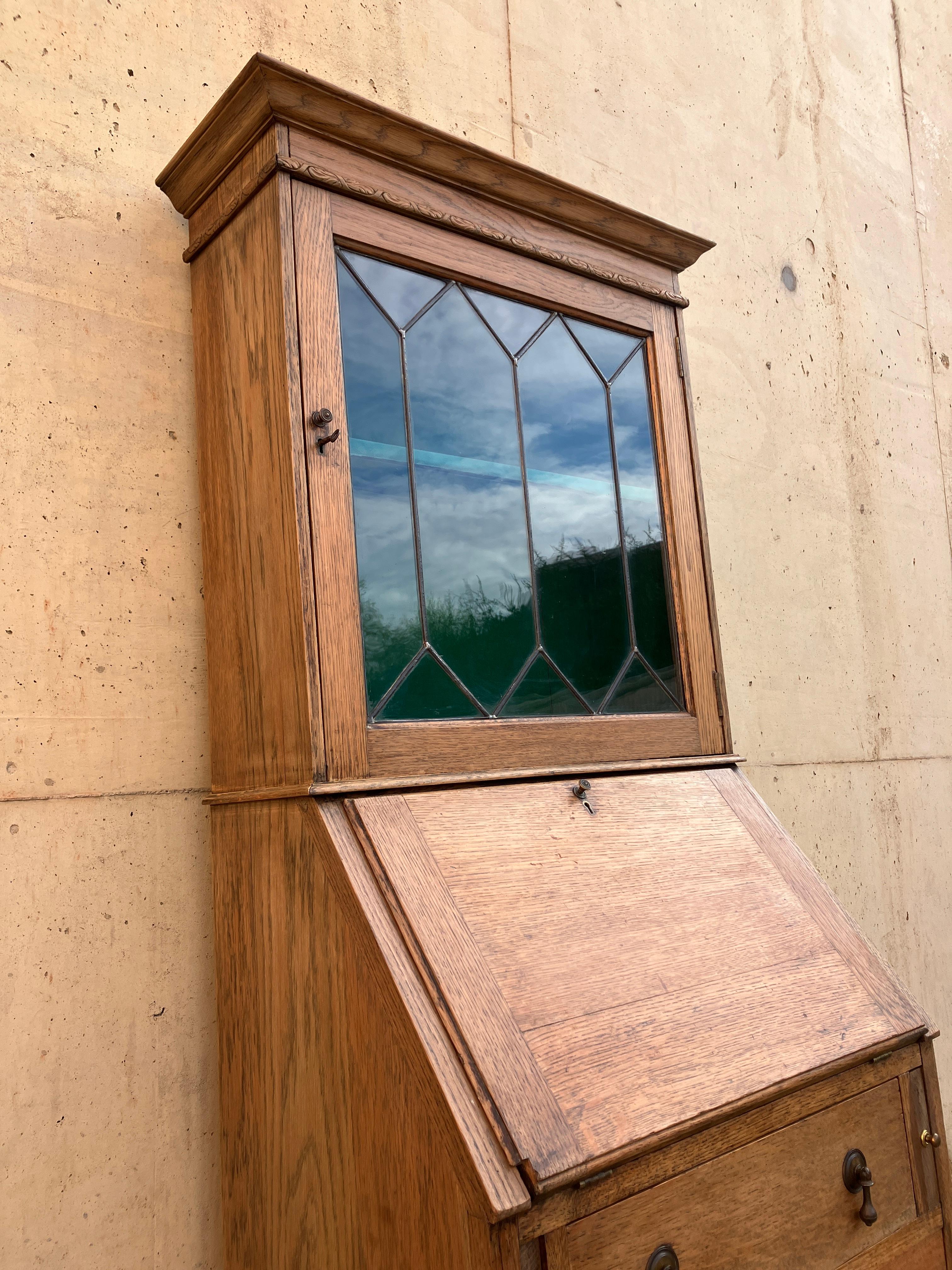English Antique 1930's Oak Bureau Cabinet with Glass Vitrine and Drawers For Sale 1