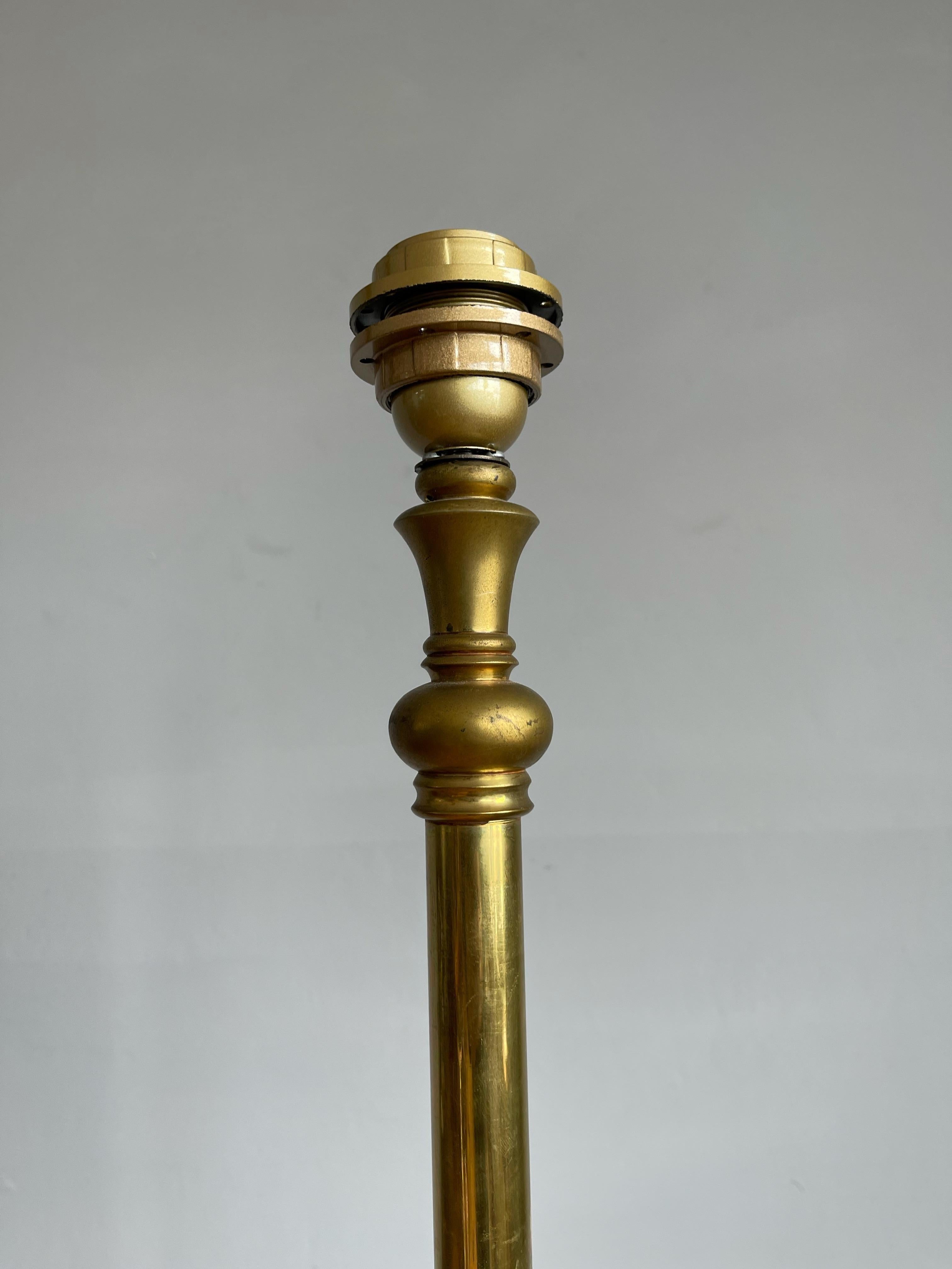 Lampadaire Arts & Crafts élégant et antique en bronze de W.A.S. Benson, vers 1880 en vente 2