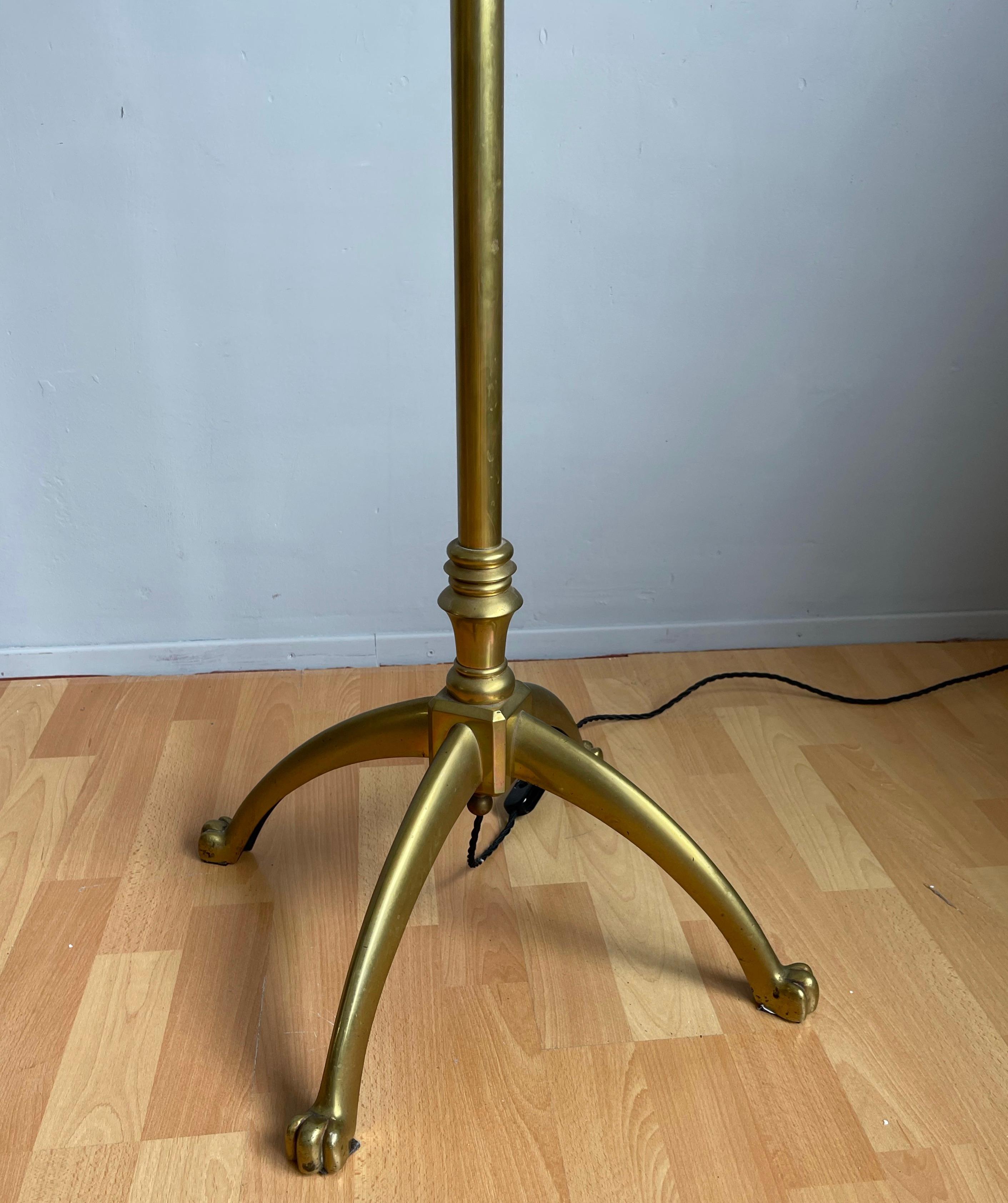 W.A.S. Benson, Antique and Stylish Arts & Crafts Floor Lamp in Bronze circa 1880 For Sale 2