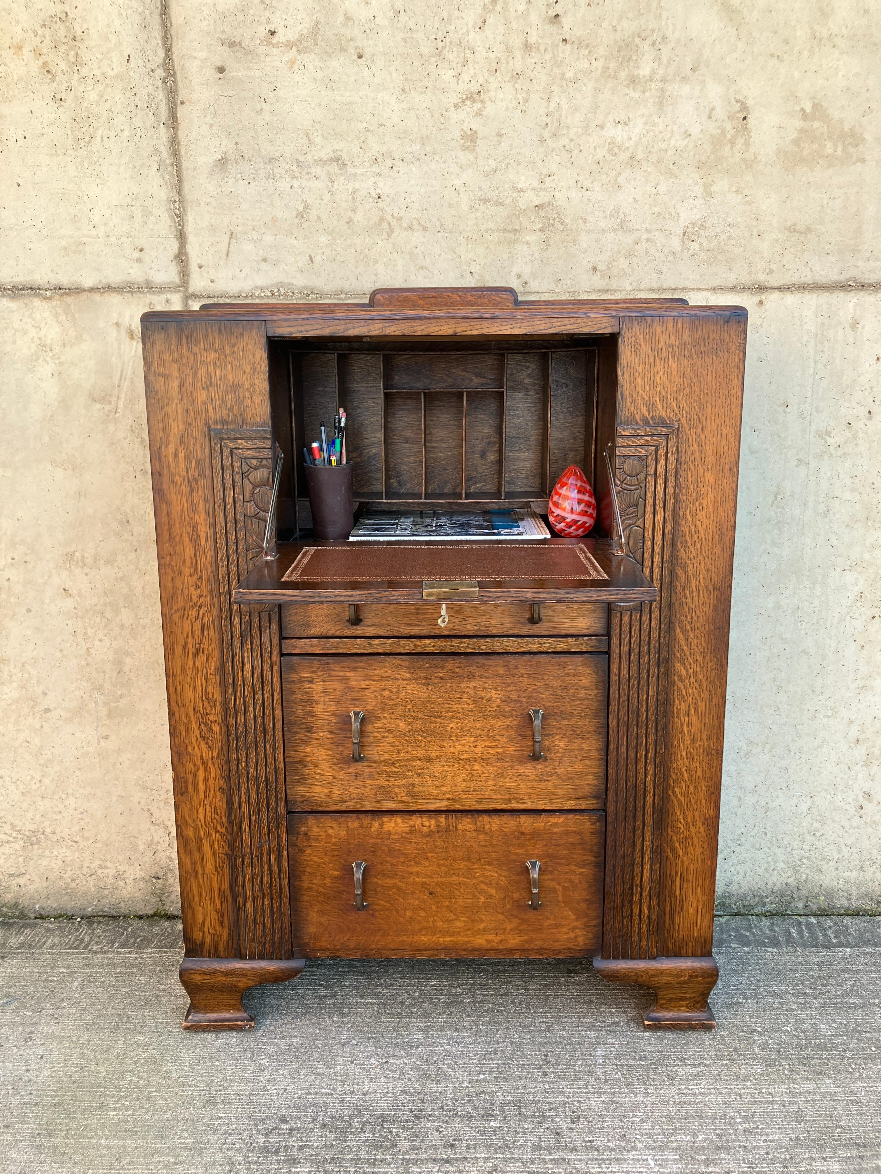 Antiquités anglaises Art Deco Bureau Secretaire Oak Cabinet en vente 5