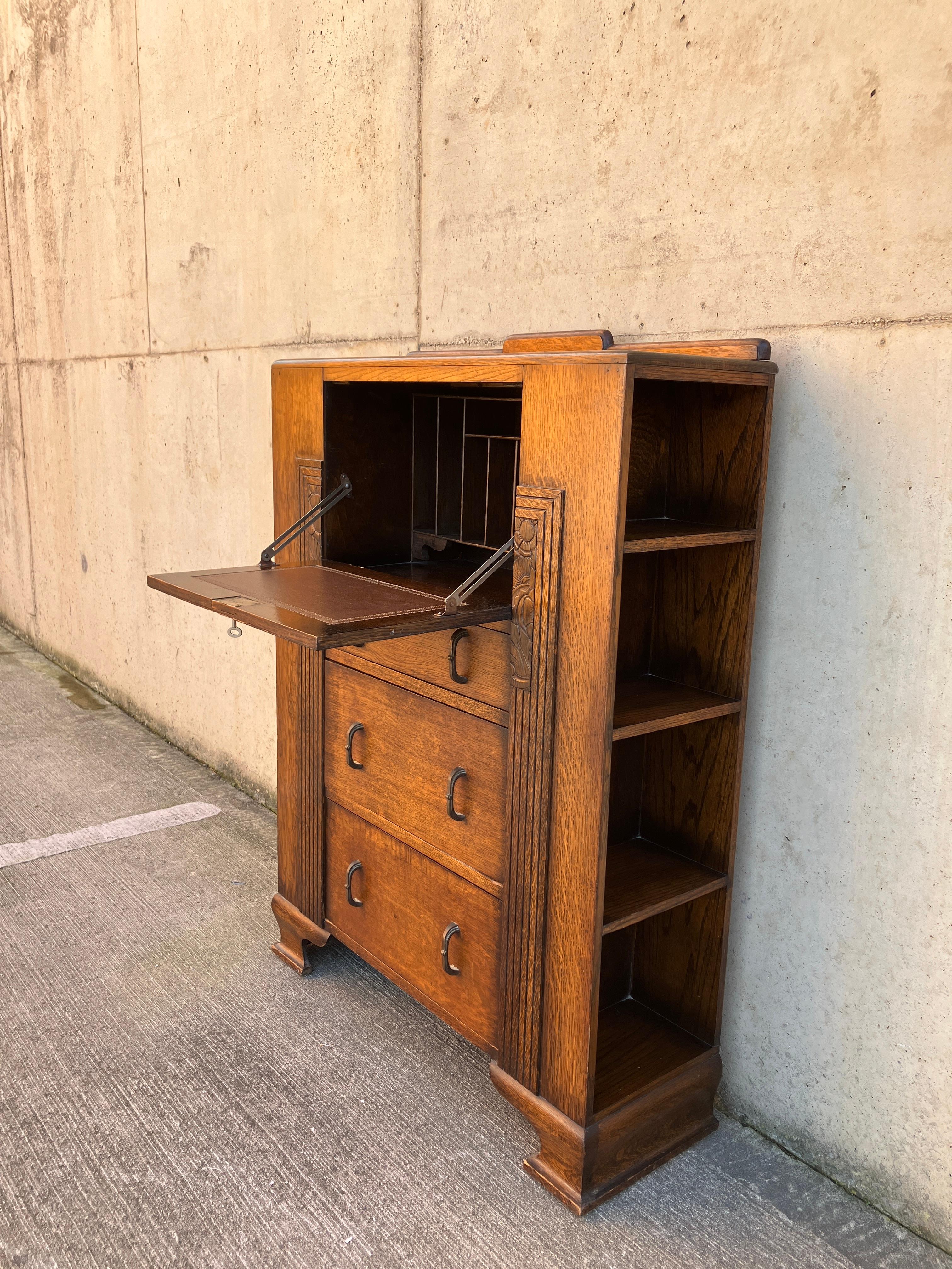 Art déco Antiquités anglaises Art Deco Bureau Secretaire Oak Cabinet en vente