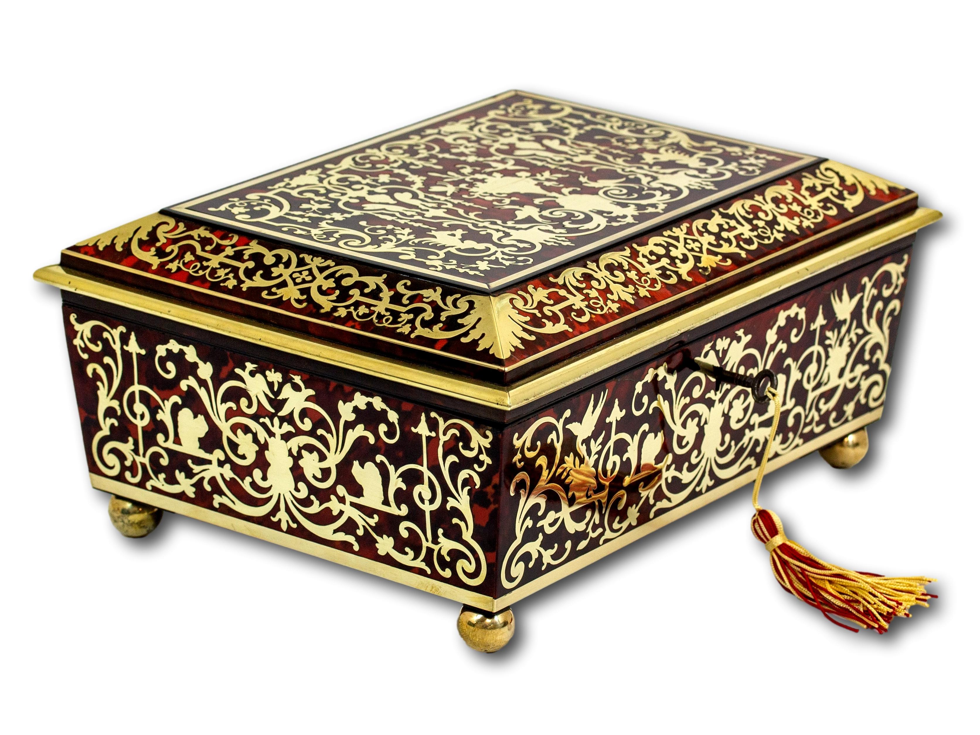Hand-Carved English Antique Boulle Jewellery Box For Sale