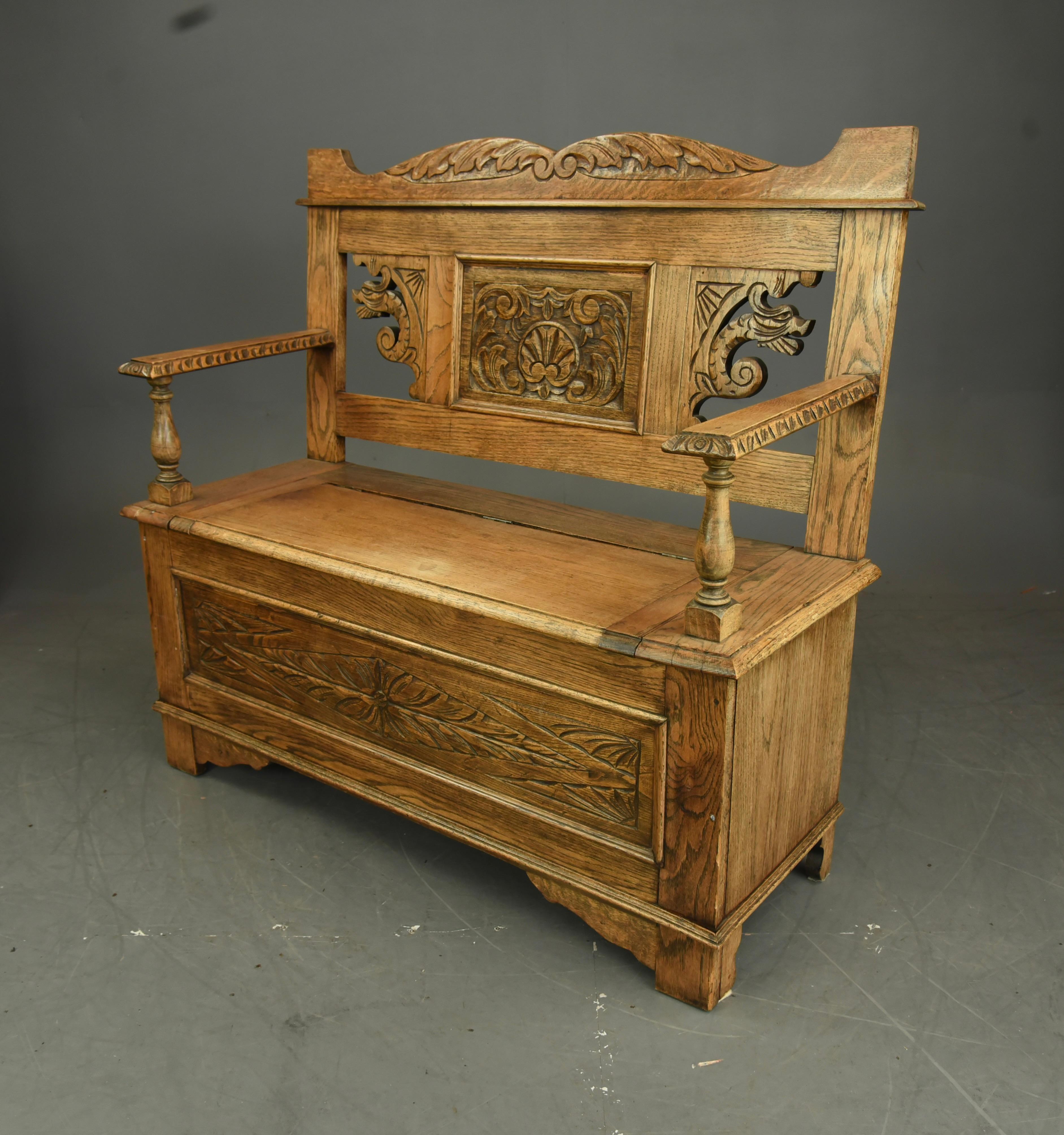 Victorian English antique carved oak hall bench