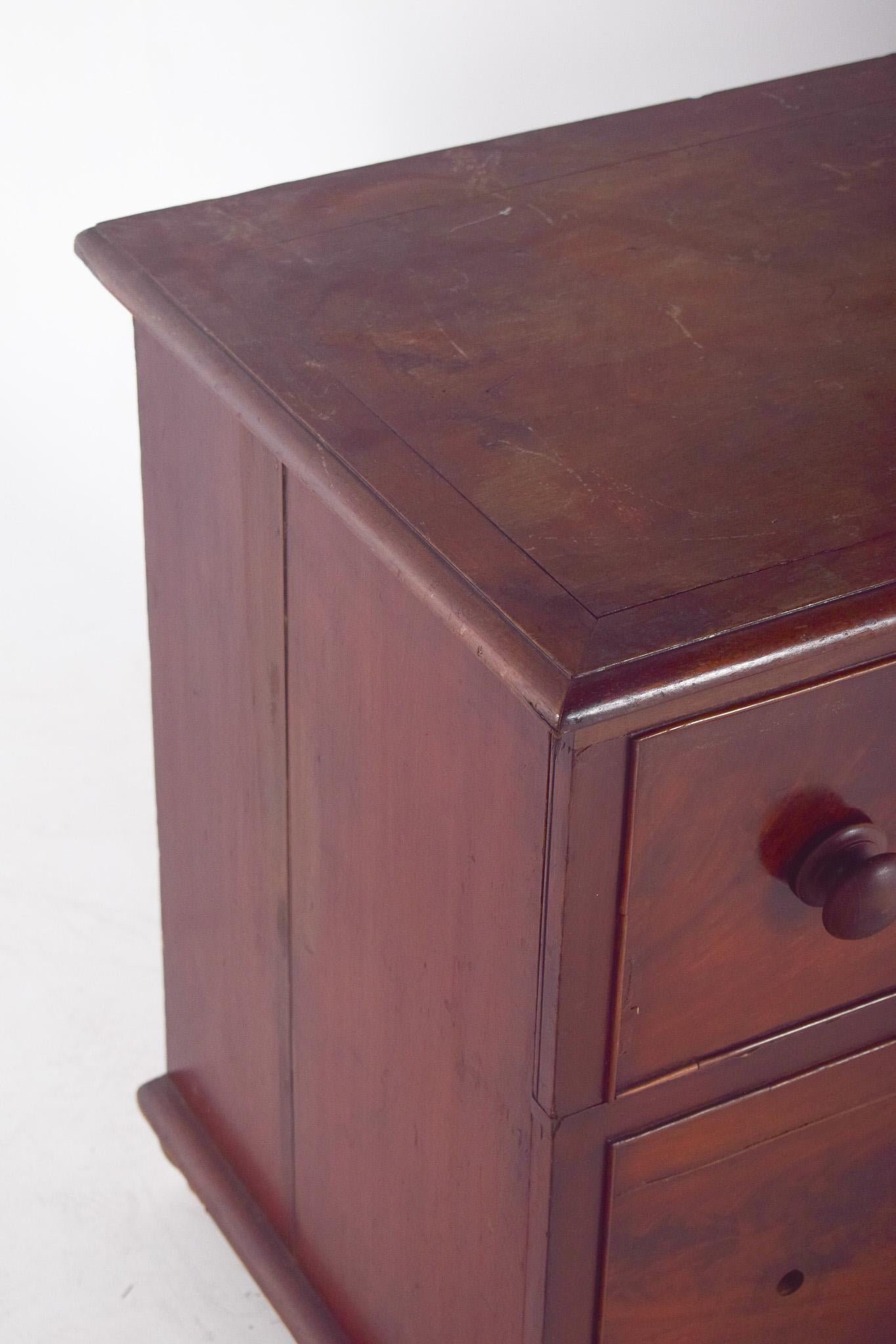 Anglais Coffre ancien anglais en vente
