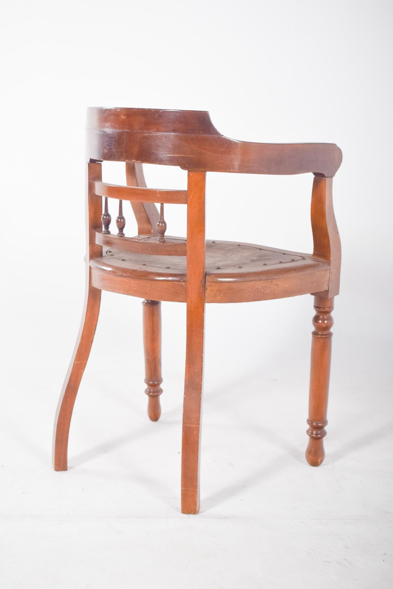 Bois Fauteuil de bureau anglais ancien en vente