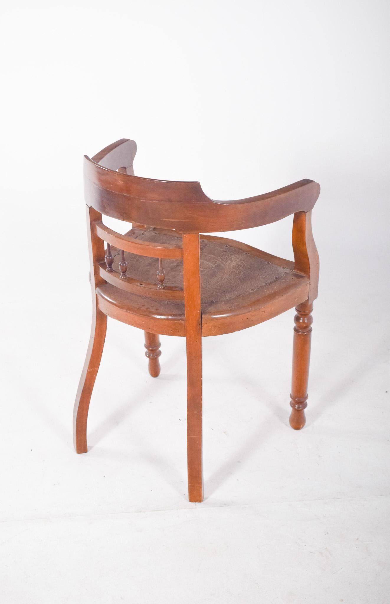 Fauteuil de bureau anglais ancien en vente 1