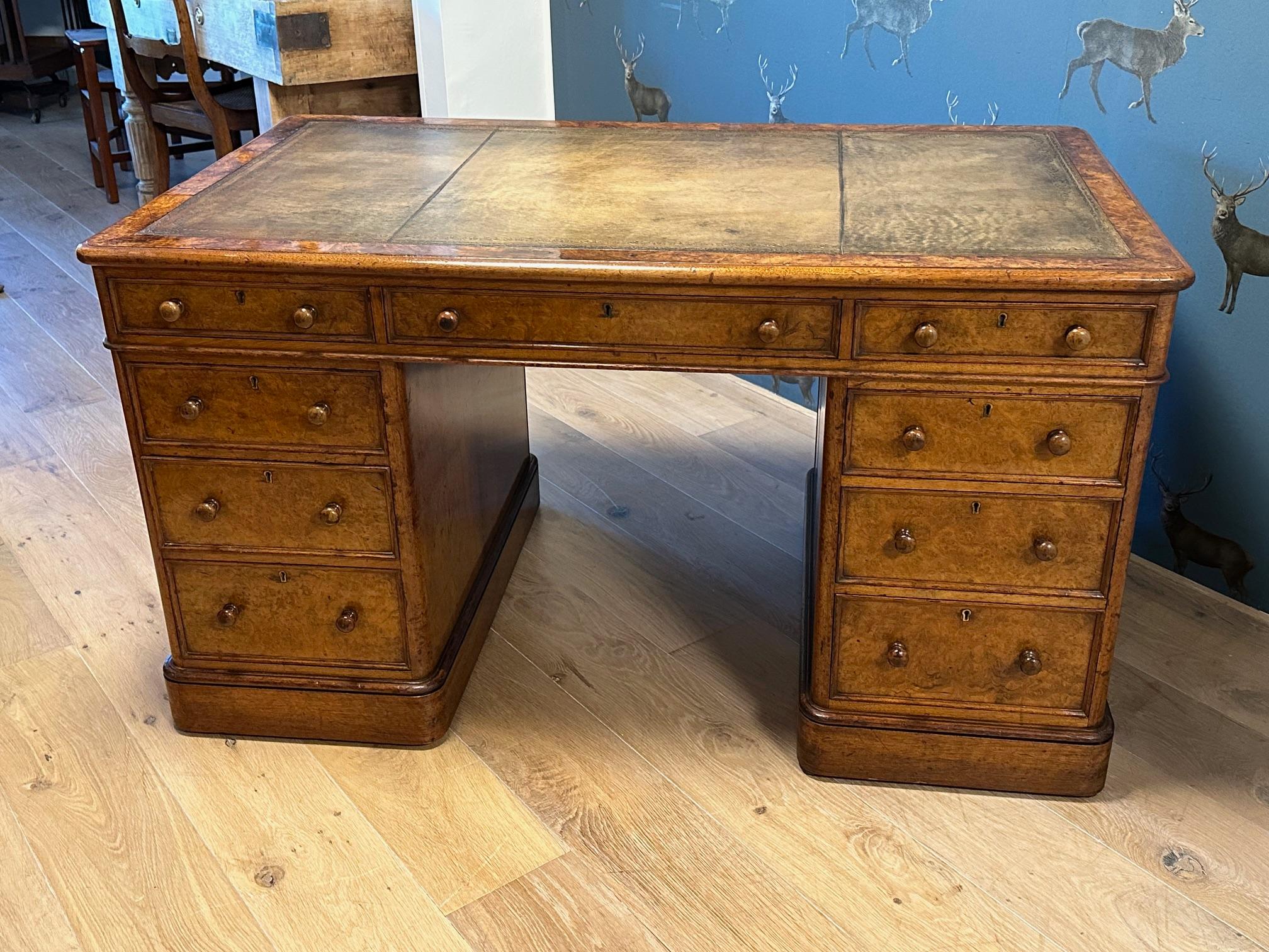 English antique desk For Sale 8