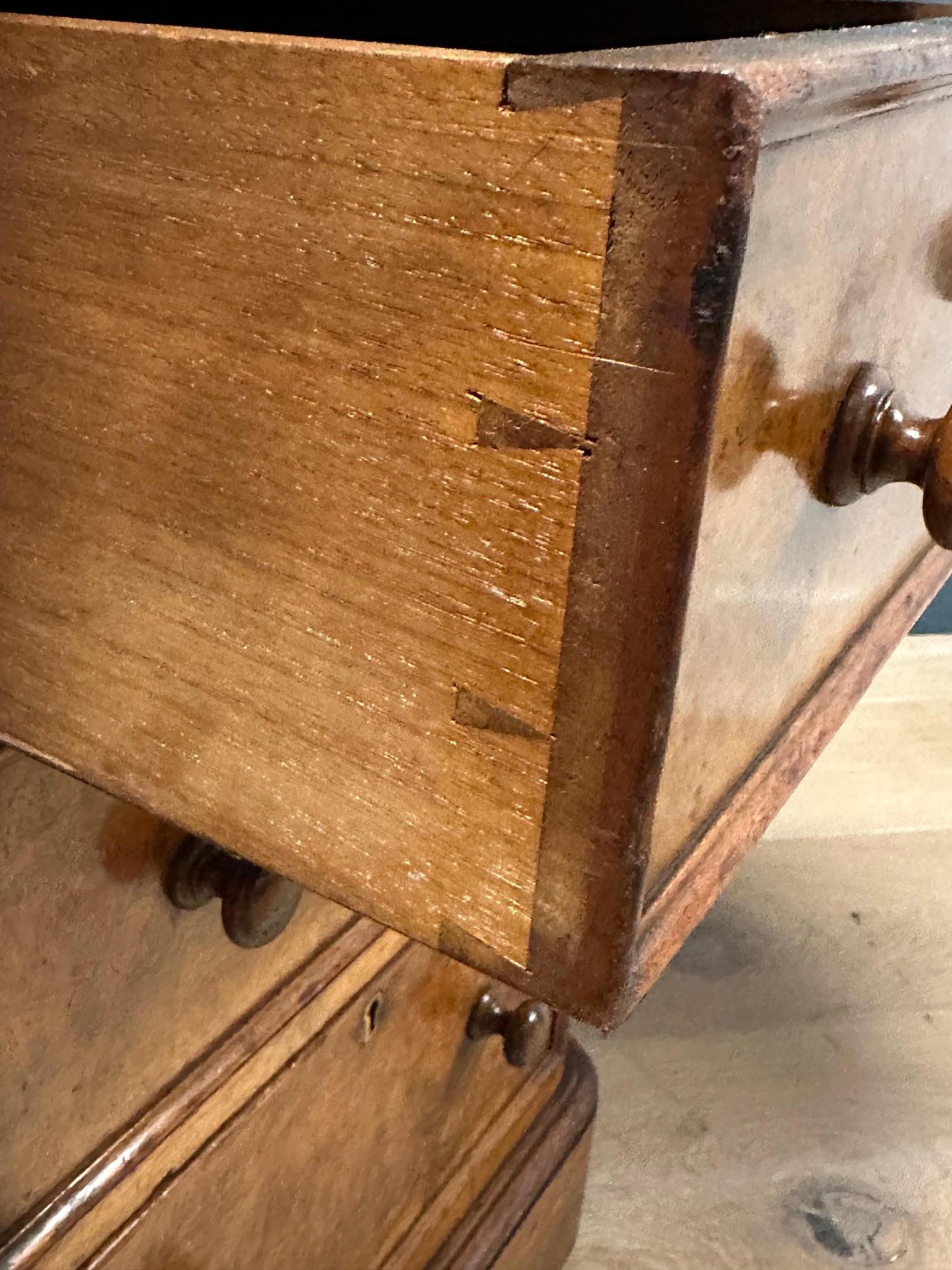 English antique desk For Sale 12