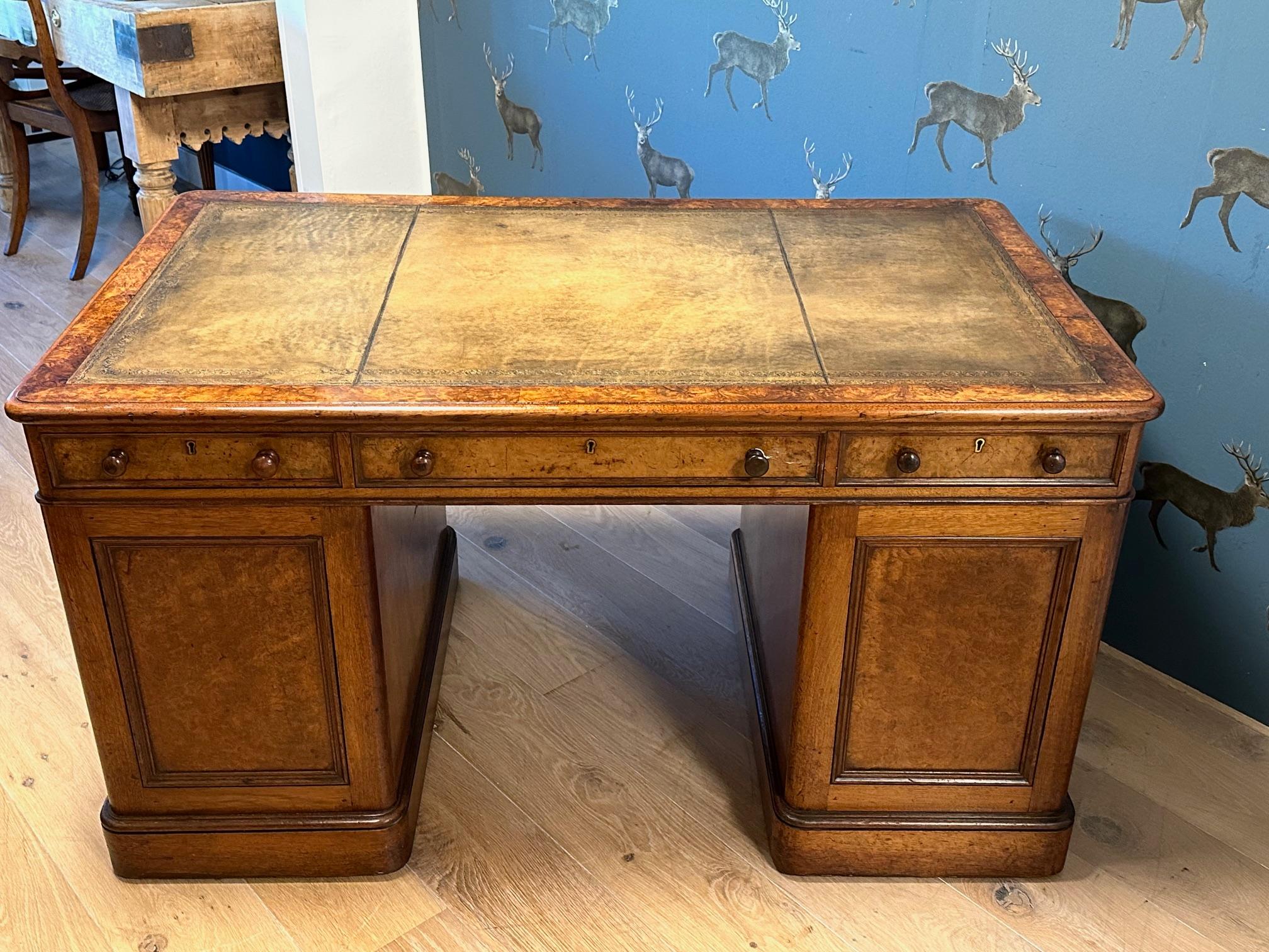 English antique desk For Sale 3
