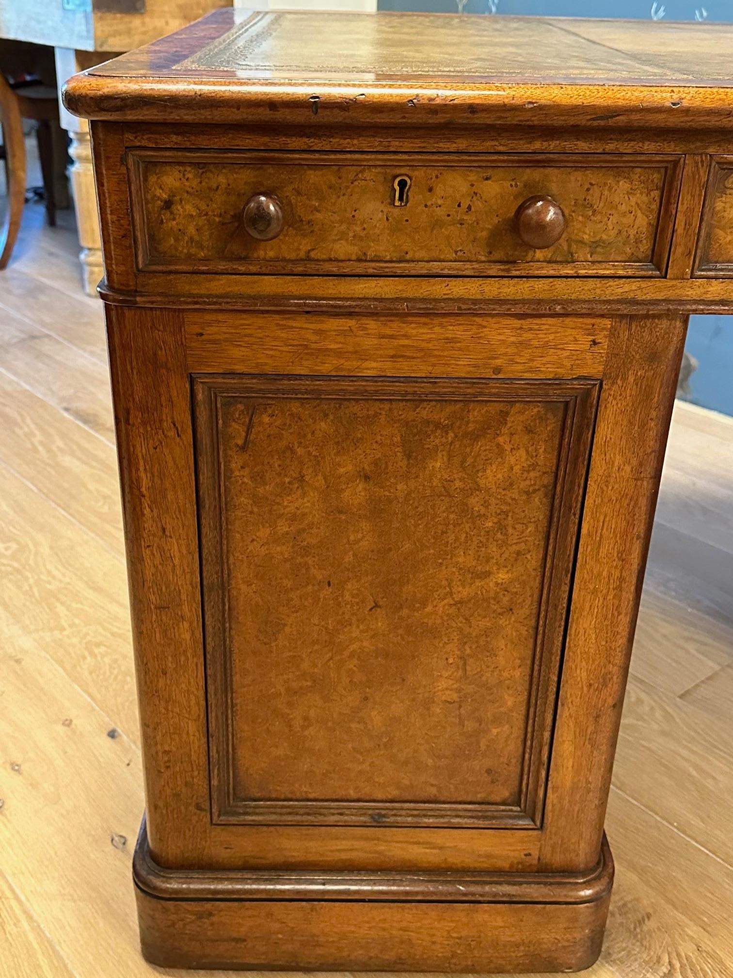 English antique desk For Sale 4