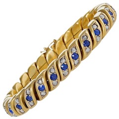 English Antique Diamond Sapphire and Blooomed Gold Link Bracelet