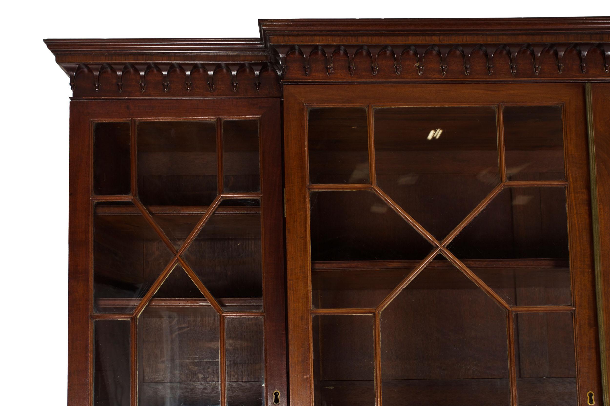 English Antique George III Style Mahogany Bookcase Breakfront Cabinet, 19th C 5