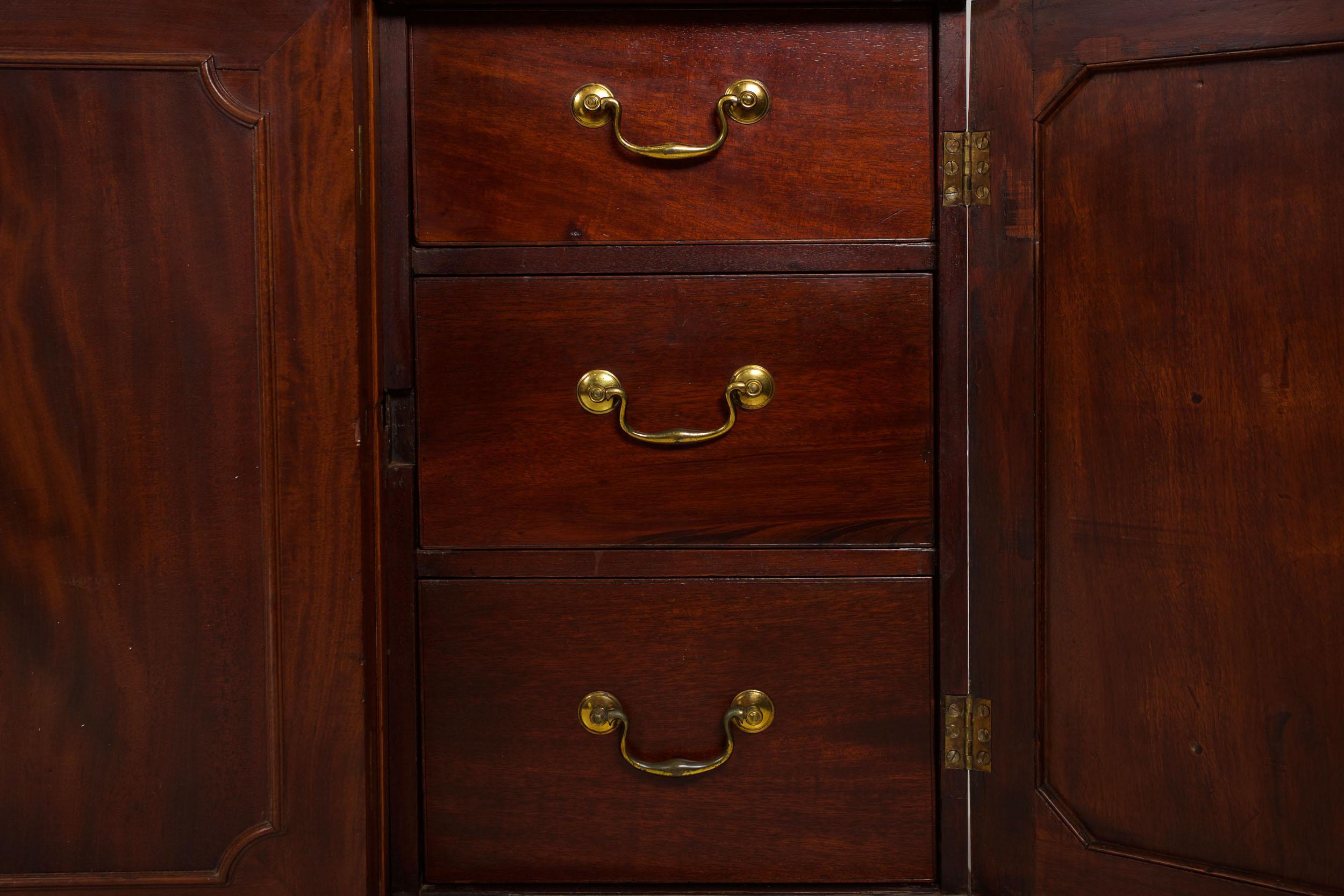 English Antique George III Style Mahogany Bookcase Breakfront Cabinet, 19th C 9