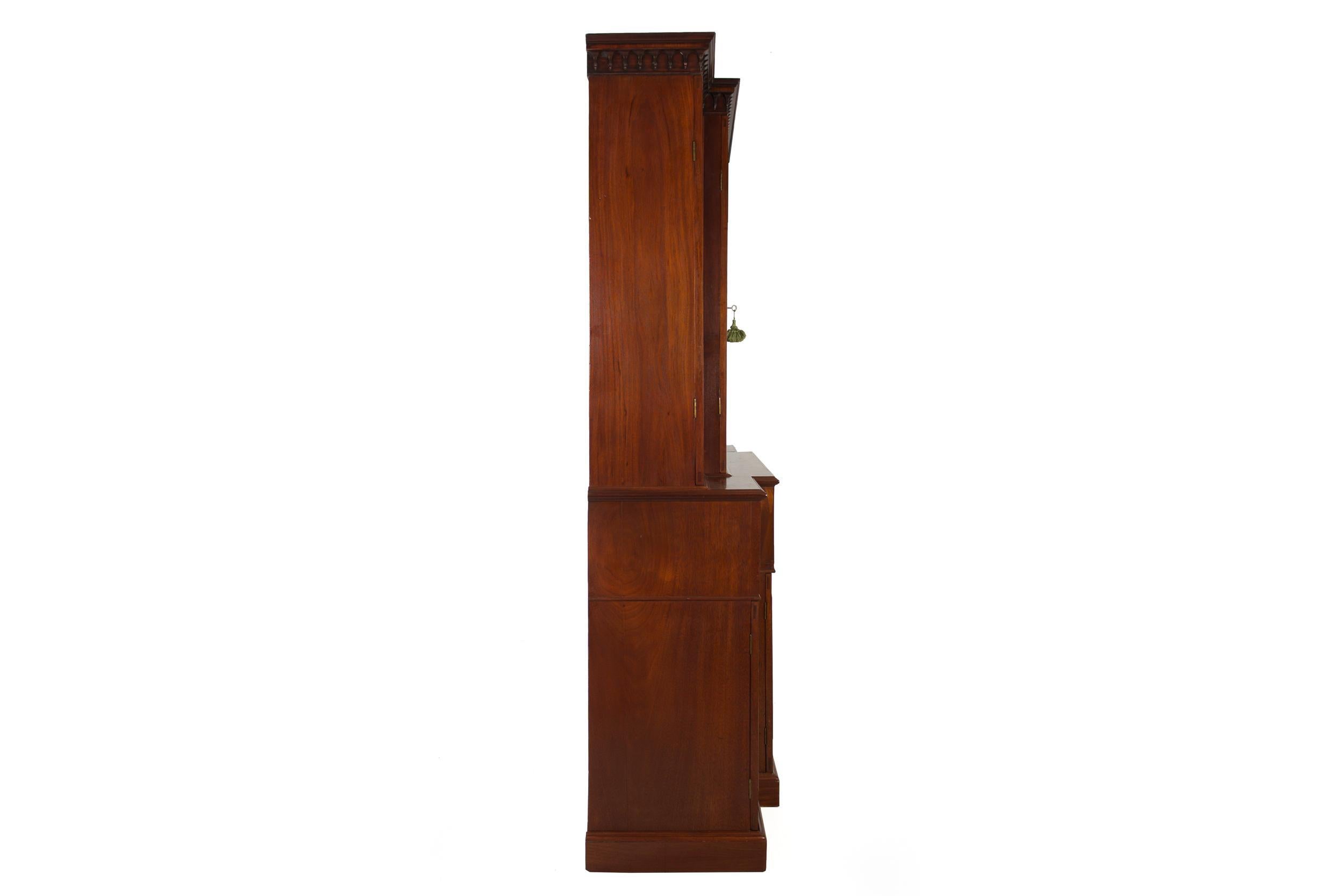 19th Century English Antique George III Style Mahogany Bookcase Breakfront Cabinet, 19th C