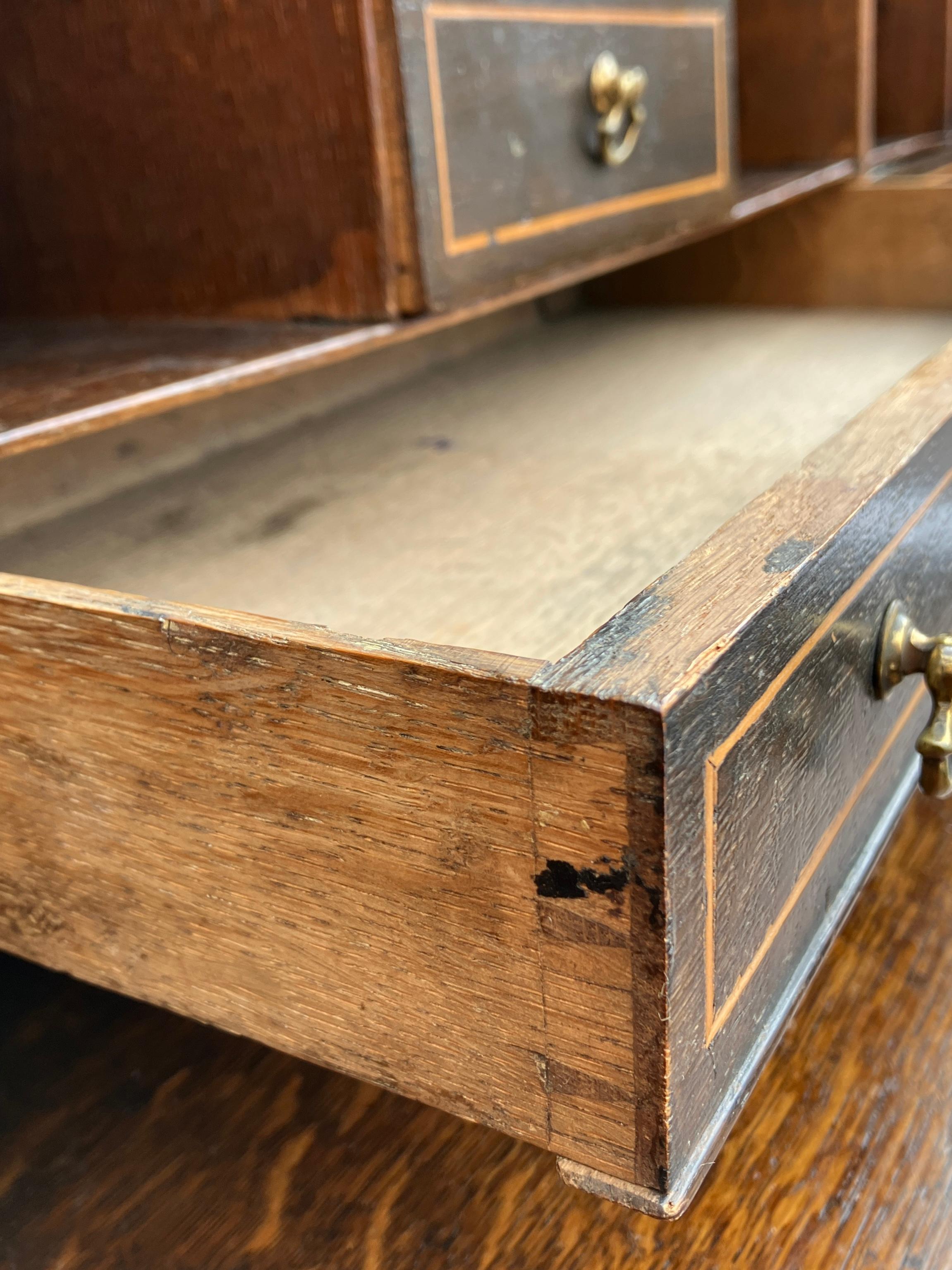 English Antique Georgian Inlaid Solid Oak Bureau / Secretaire c.1800 For Sale 8