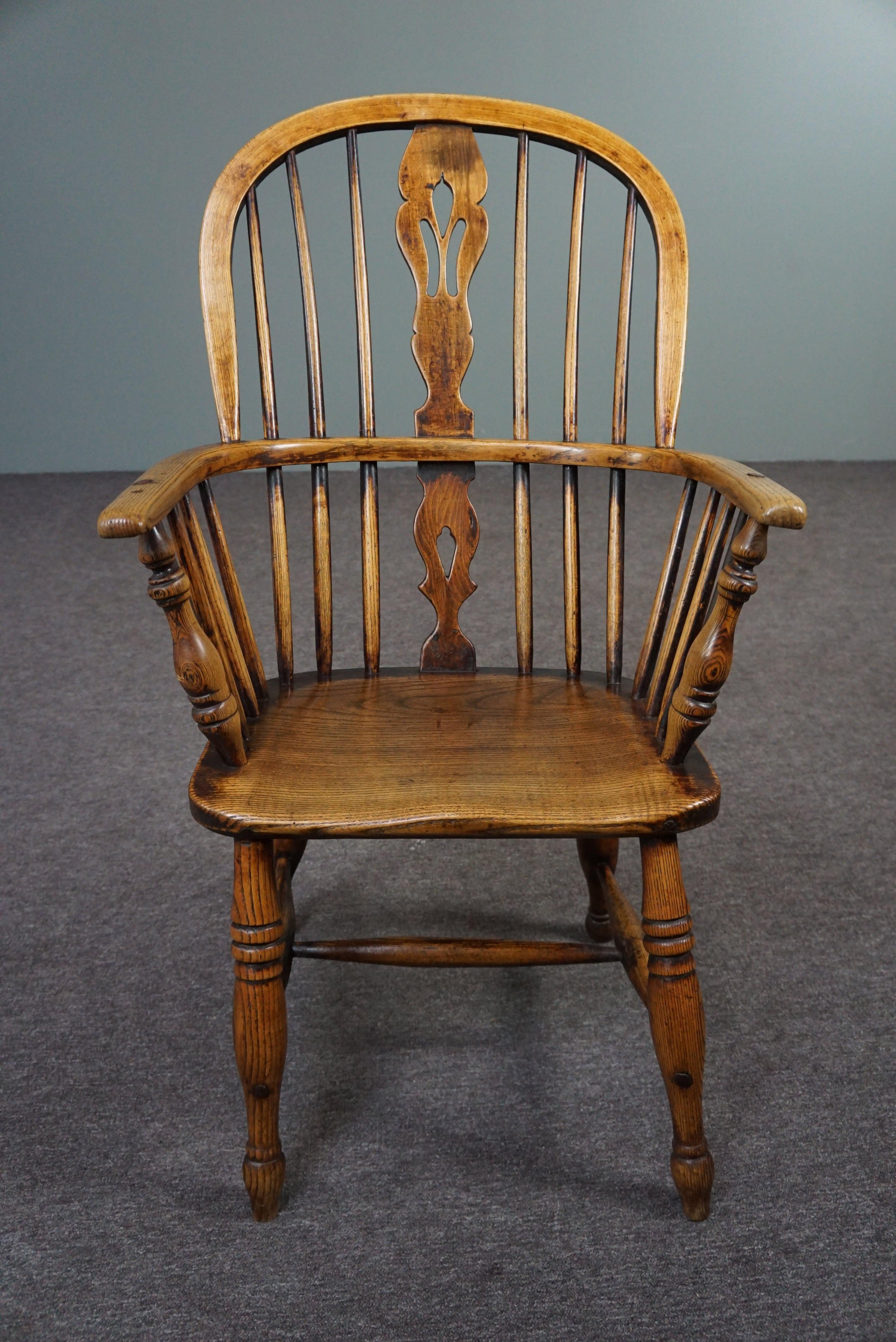 English antique High Back Windsor armchair/chair, 18th century For Sale 1