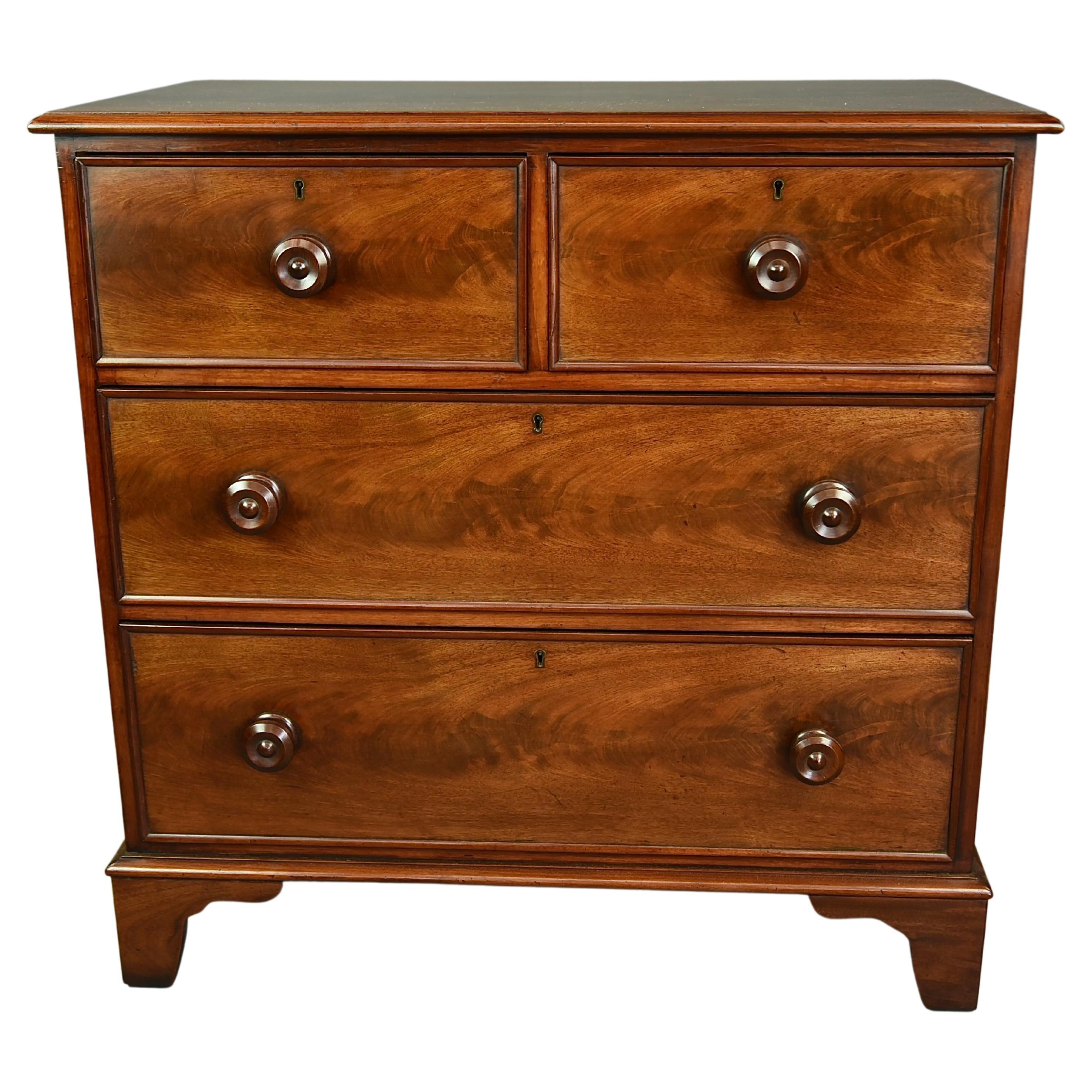 Antique English Mahogany Chest of Drawers For Sale at 1stDibs
