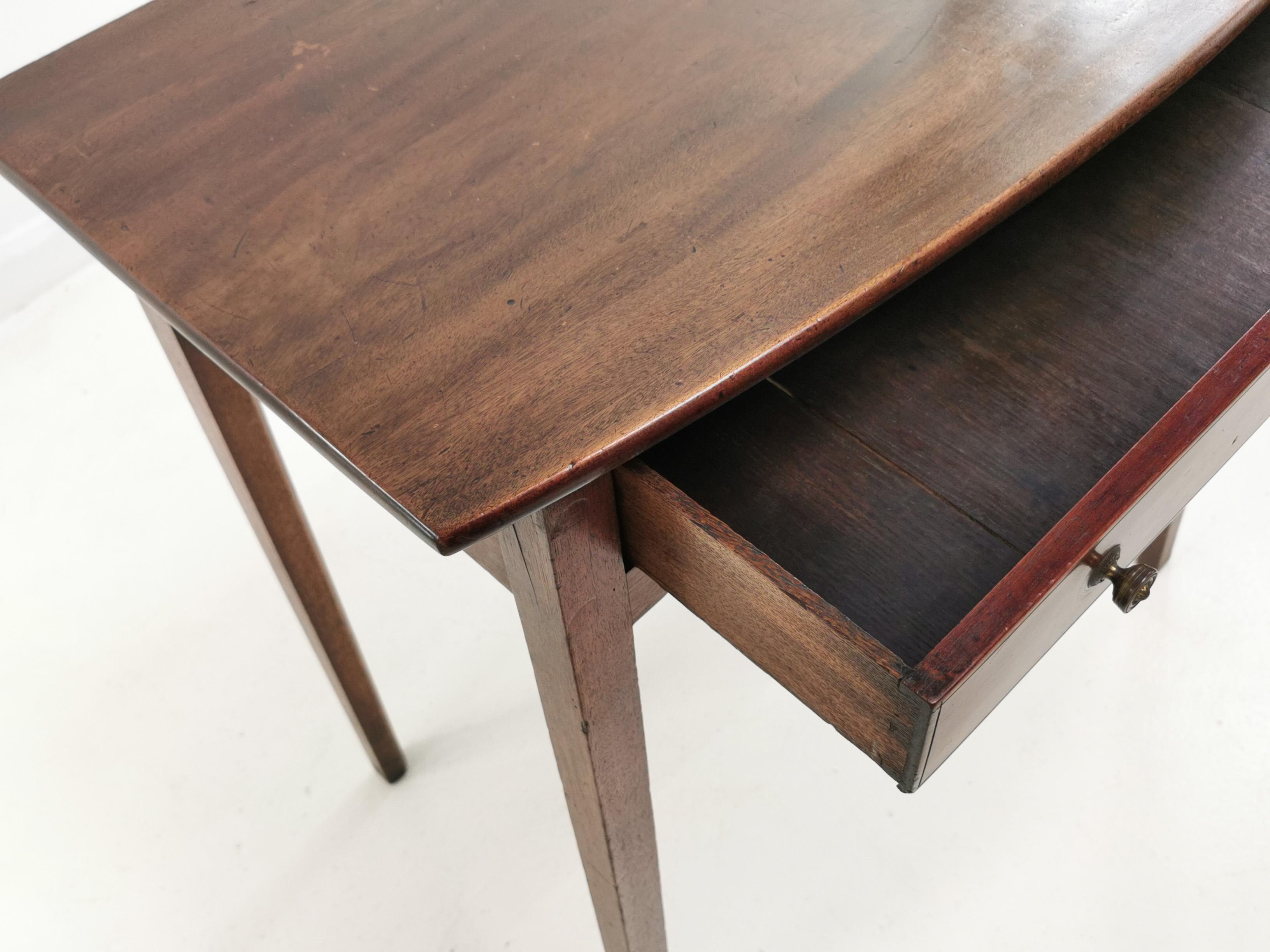 English Antique Mahogany Georgian Side Table Writing Desk In Good Condition In STOKE ON TRENT, GB