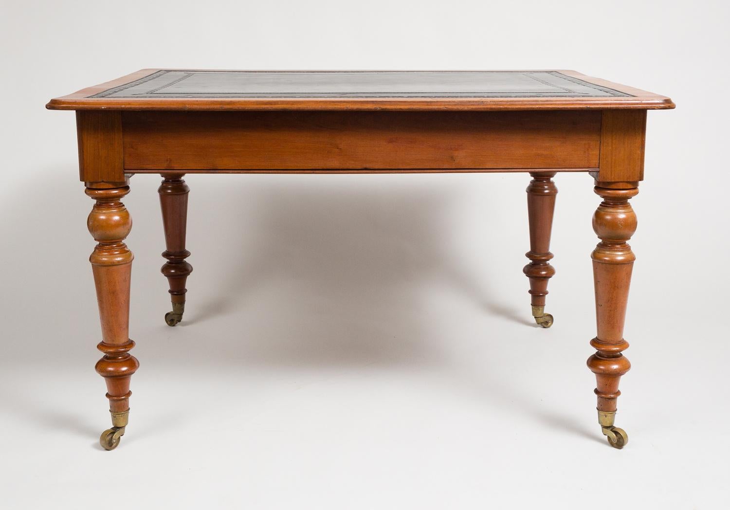 English Antique Mahogany Writing Table, circa 1840 In Good Condition For Sale In Sheffield, MA