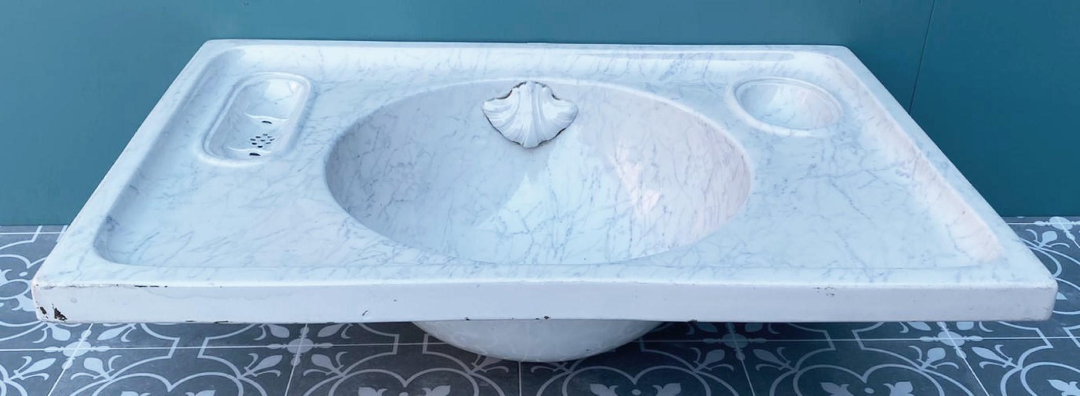 English Antique Marble Effect Basin For Sale 1