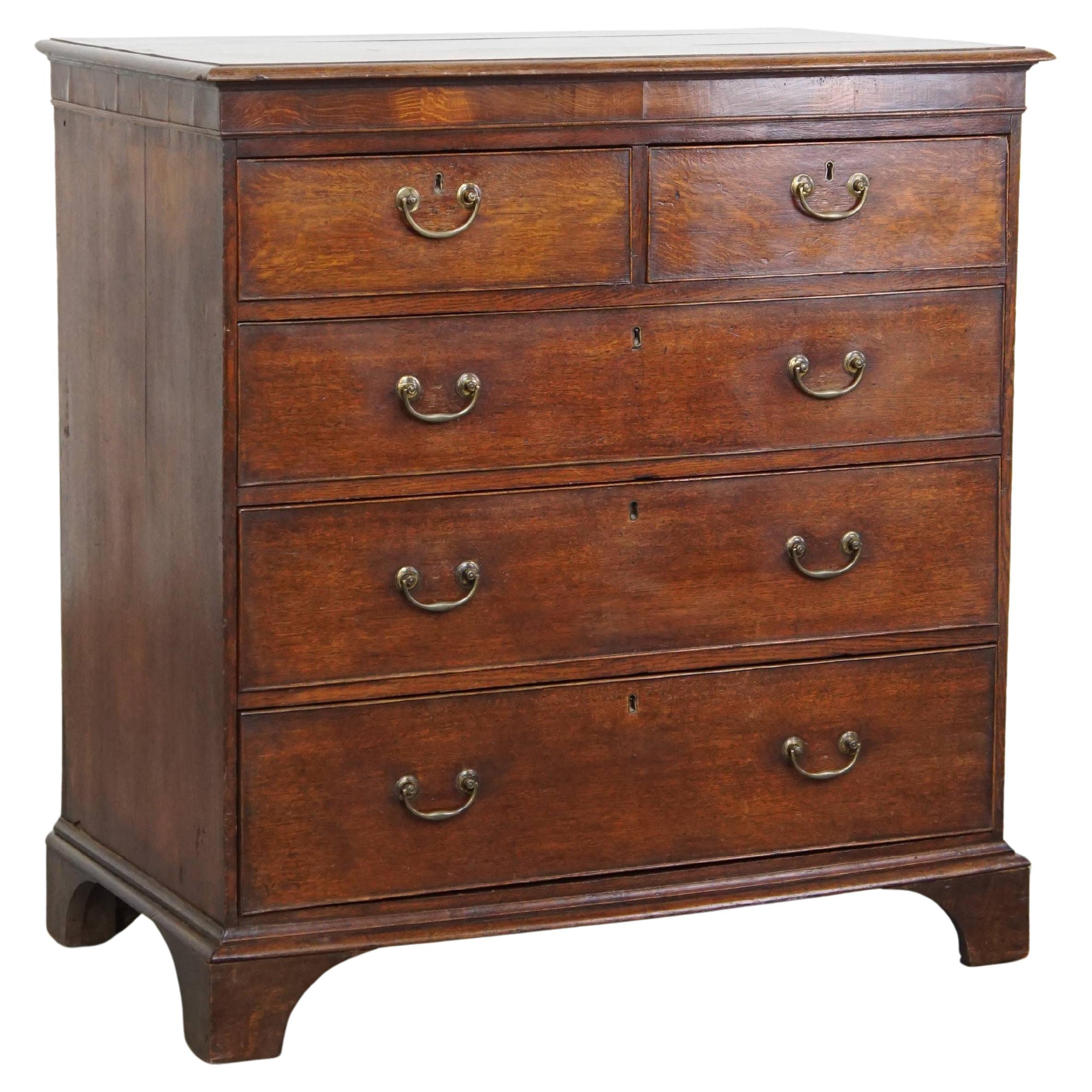 English antique oak chest of drawers with 5 drawers from the 18th century For Sale