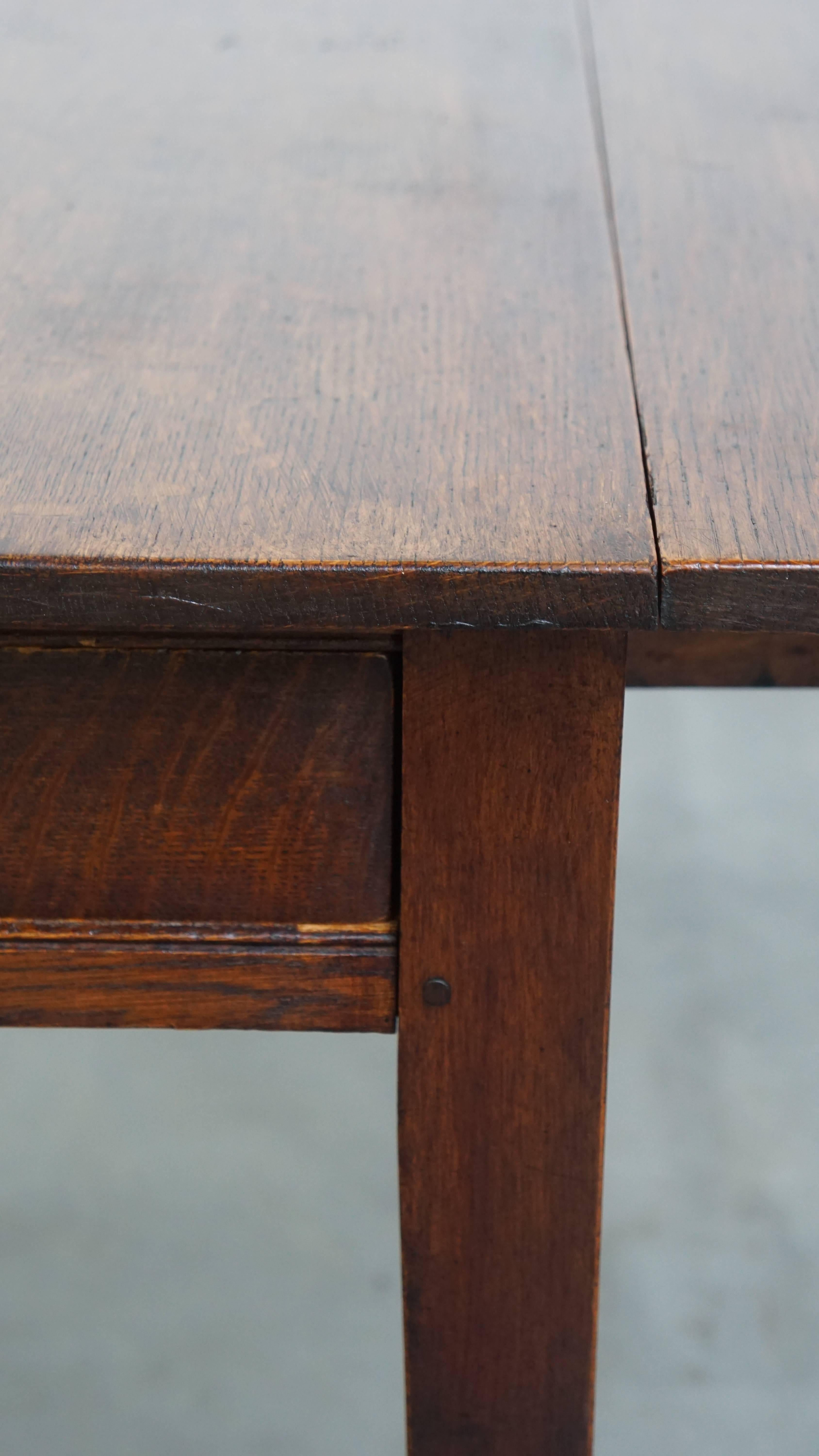 English Antique Pembroke / Side Table in Oak from the Early 19th Century For Sale 9