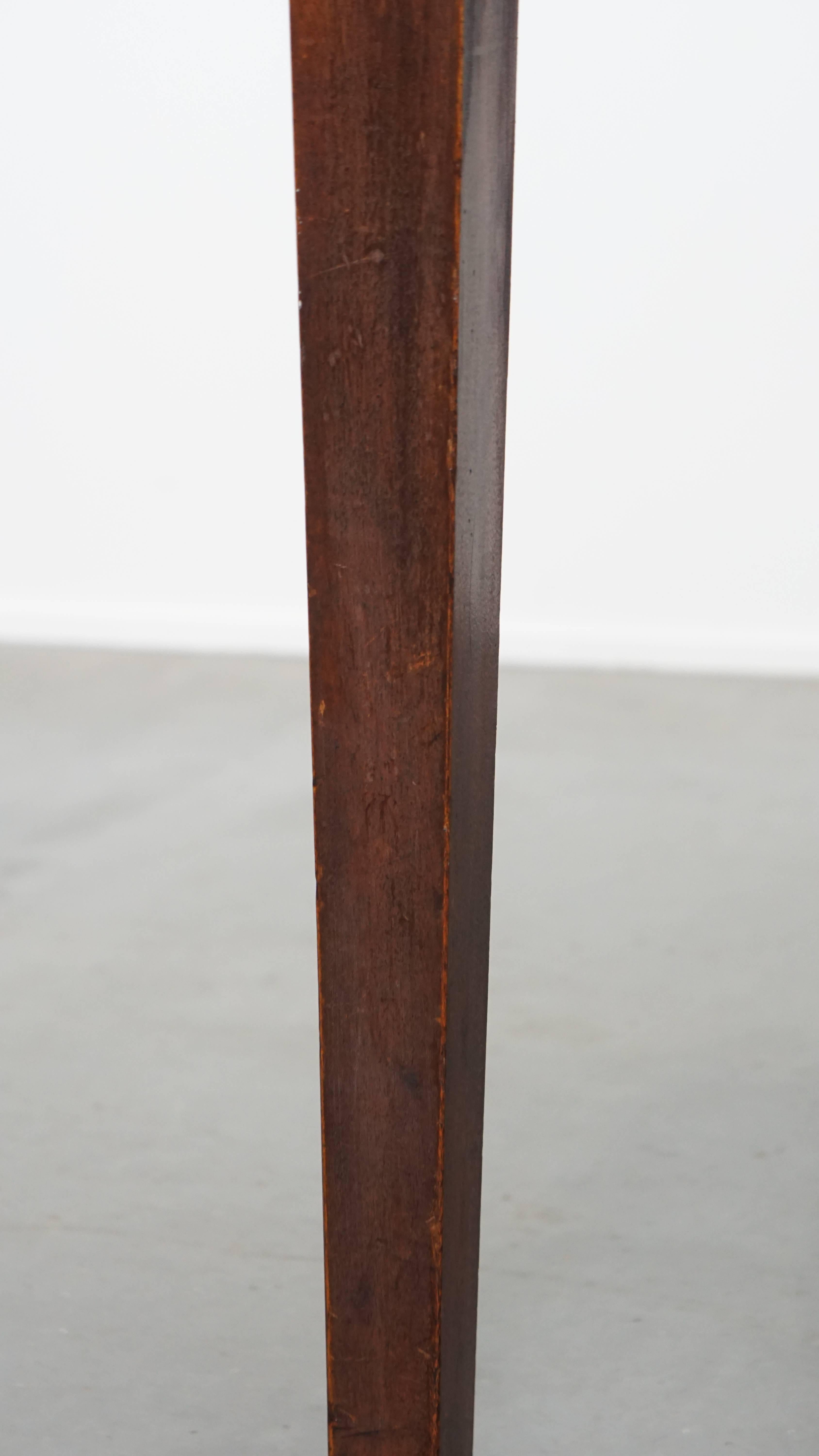 English Antique Pembroke / Side Table in Oak from the Early 19th Century For Sale 12