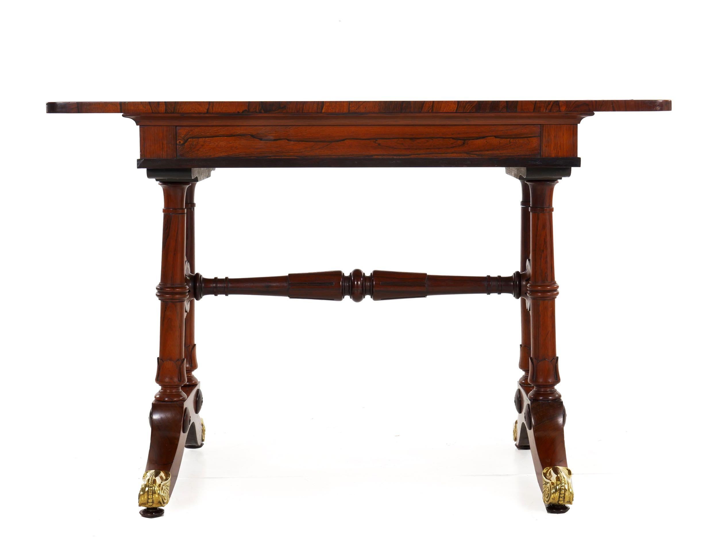 English Antique Regency Rosewood Leather-Top Writing Accent Table, circa 1835 In Good Condition In Shippensburg, PA