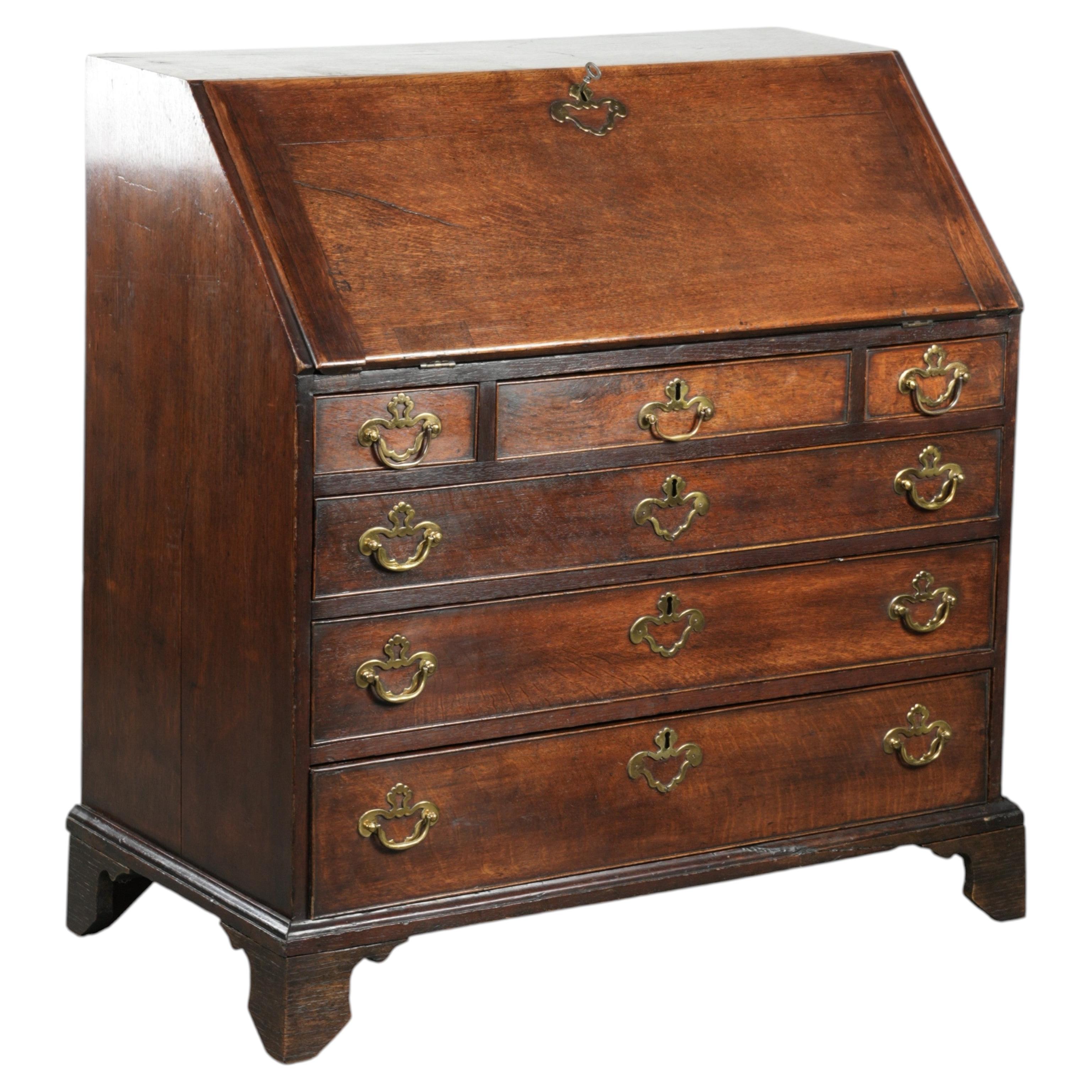 English antique secretary from the 18th century made of oak