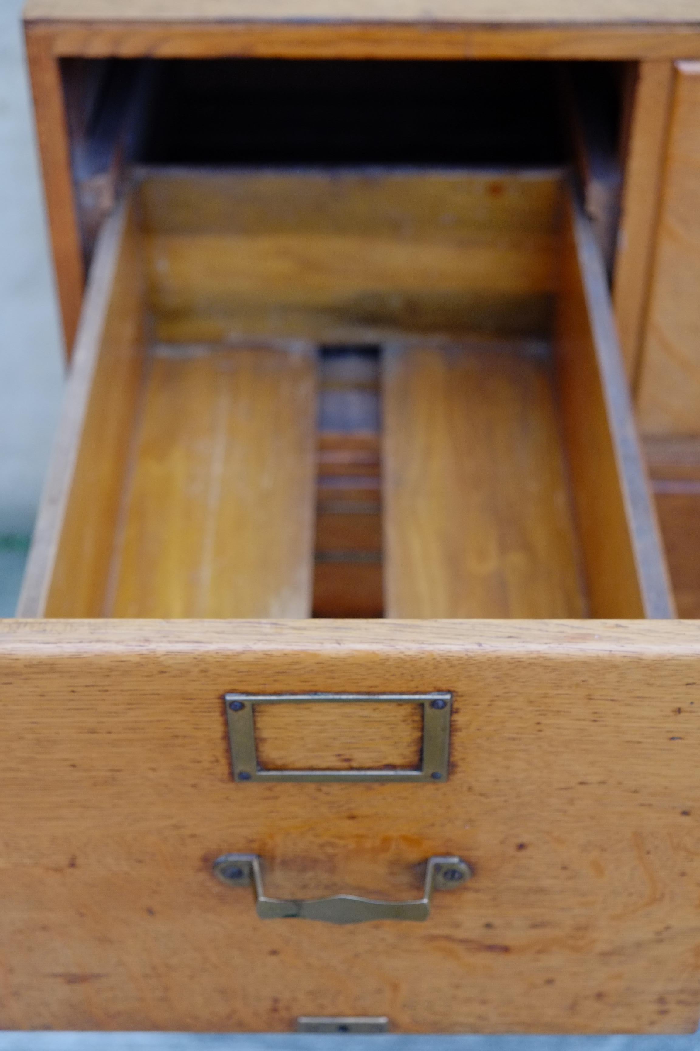 English Antique Shop Haberdashery Schubladen Kommode in OAK im Angebot 3