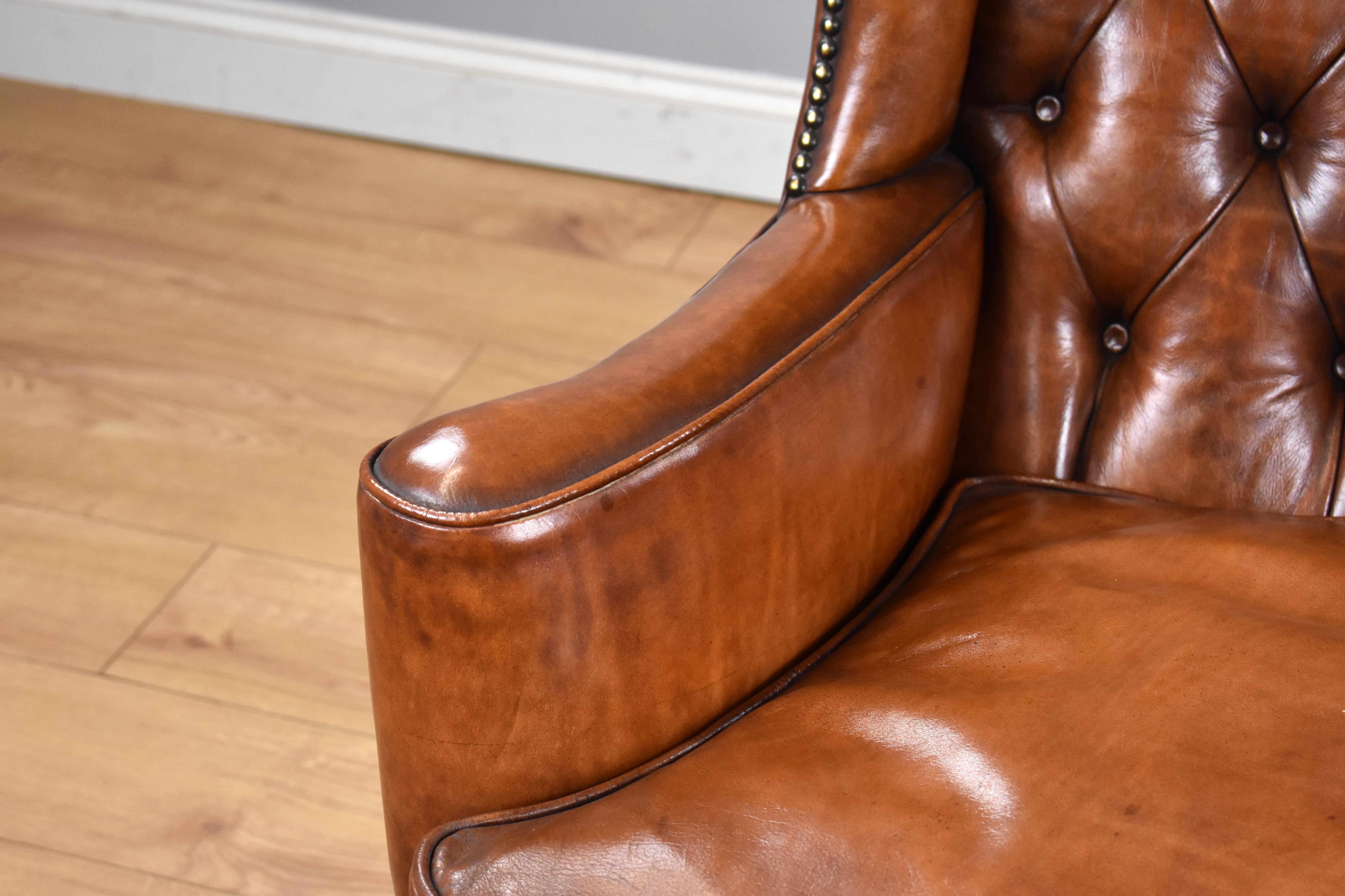 English Antique Victorian Hand Dyed Leather Wingback Armchair In Good Condition In Chelmsford, Essex