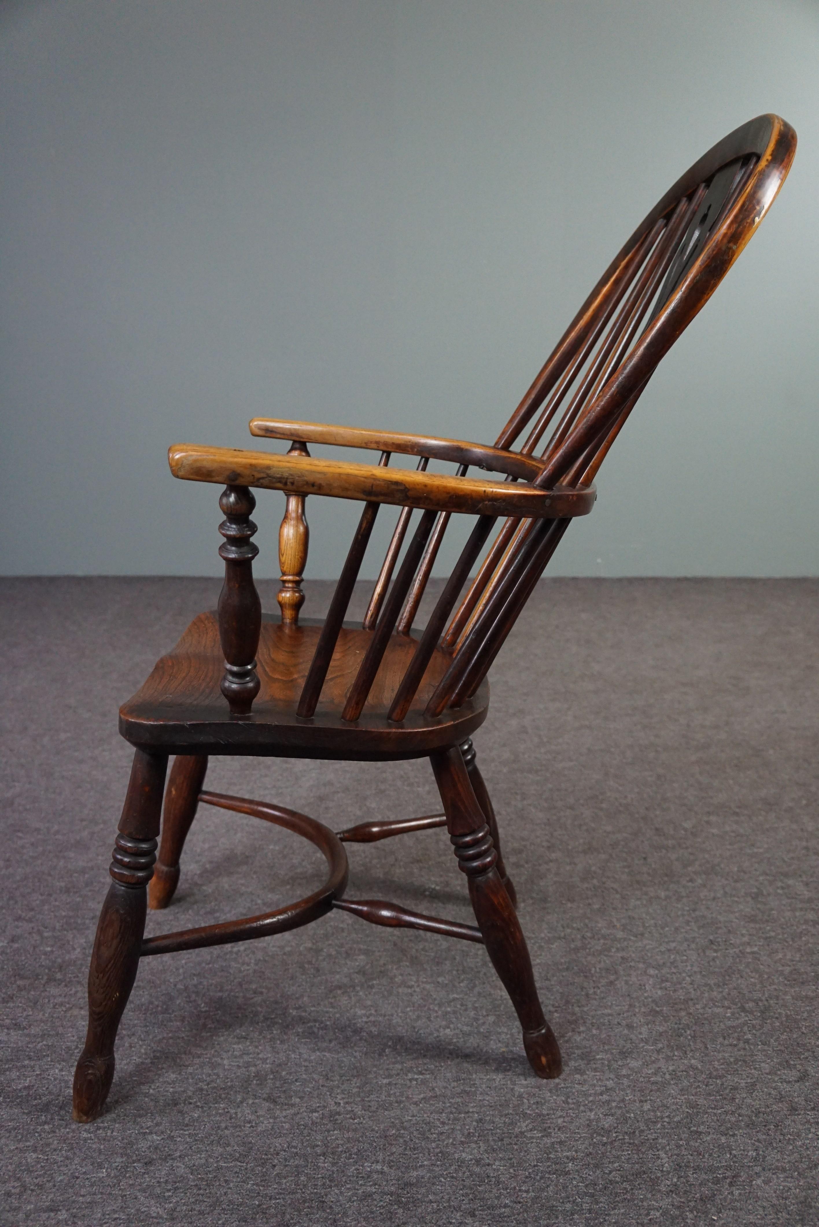 Bois Fauteuil/chaise Windsor anglais ancien, dossier haut, XVIIIe siècle en vente