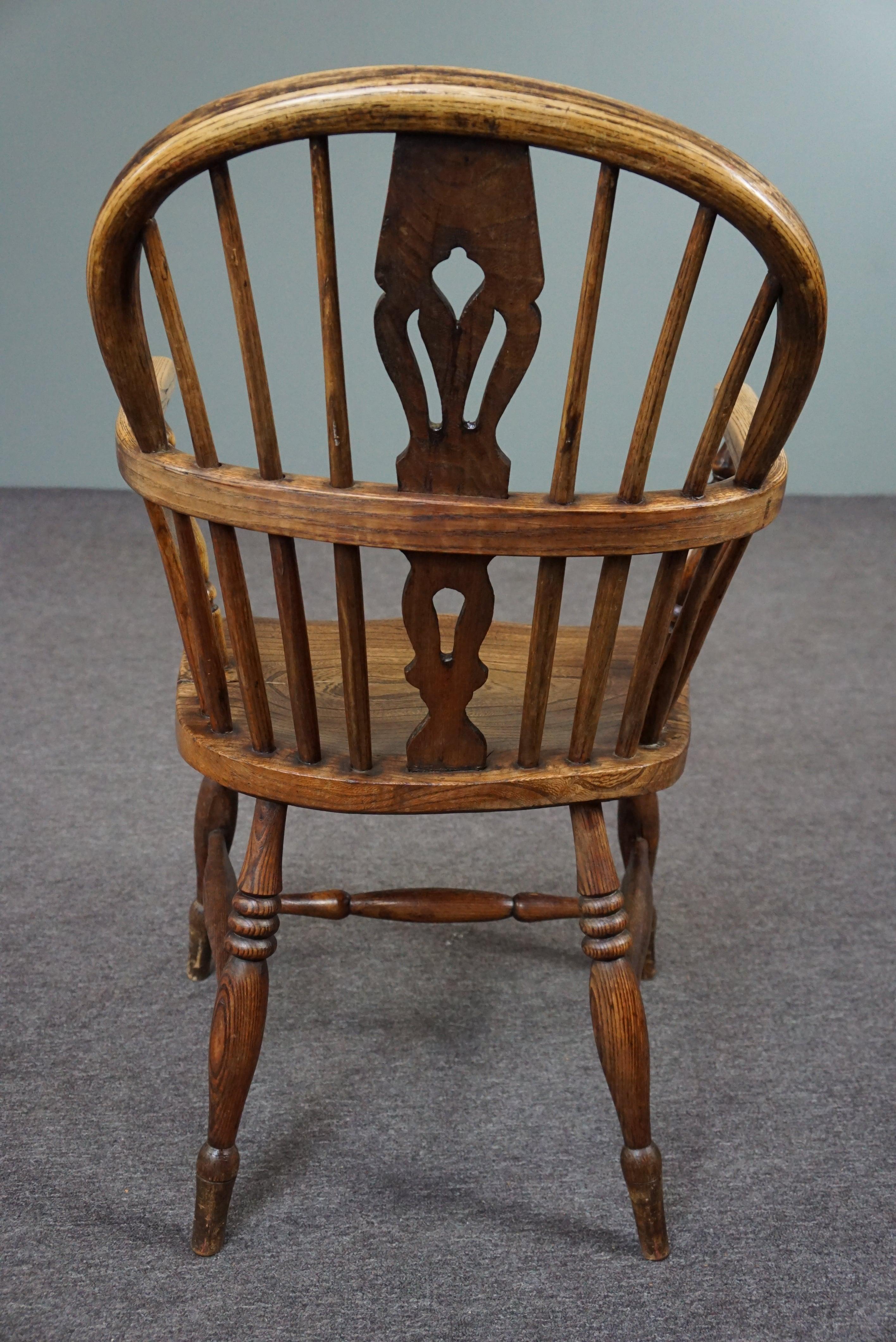 Fait main Fauteuil/chaise Windsor anglais ancien, à dossier bas, XVIIIe siècle en vente