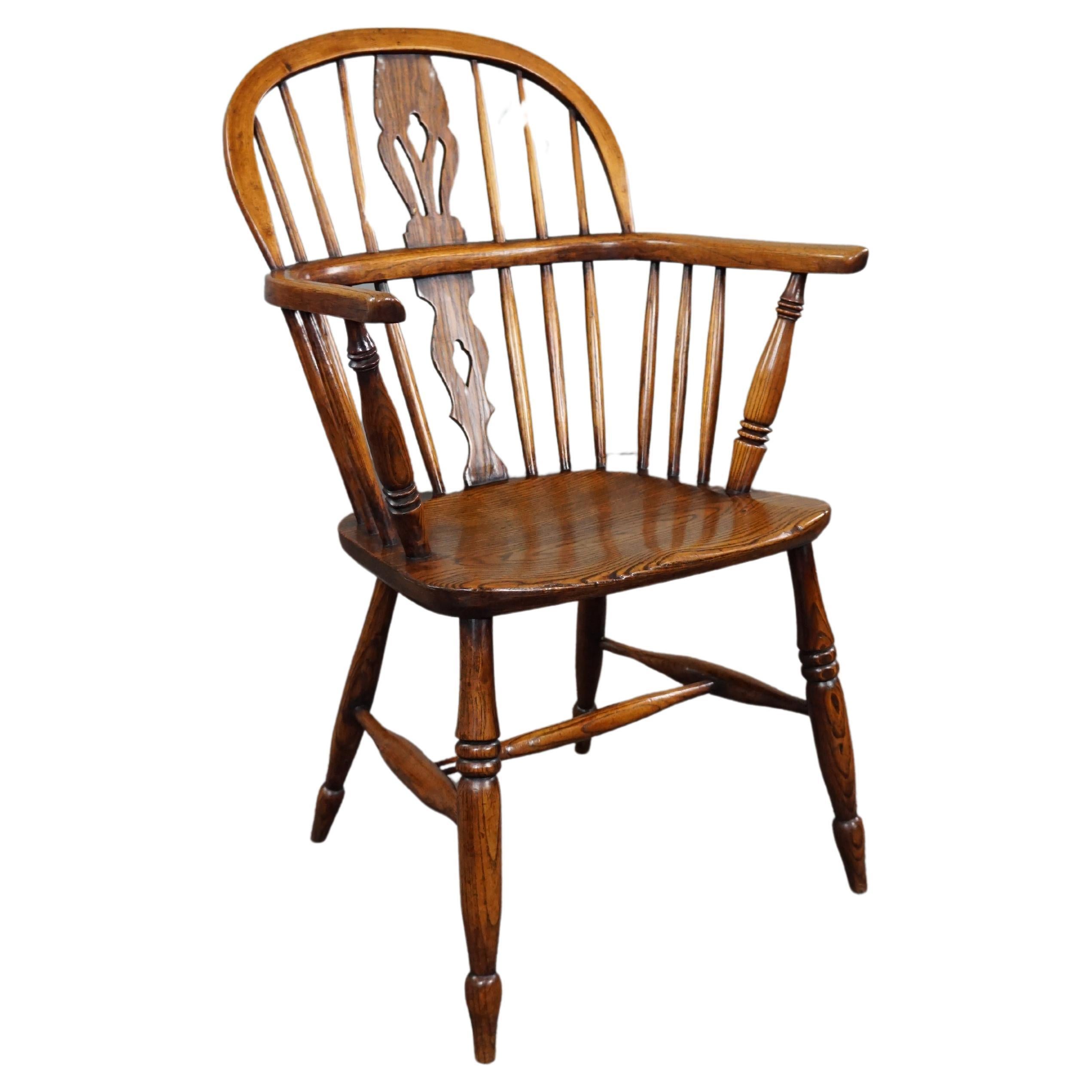 English antique Windsor armchair/chair, Low Back, 18th century For Sale