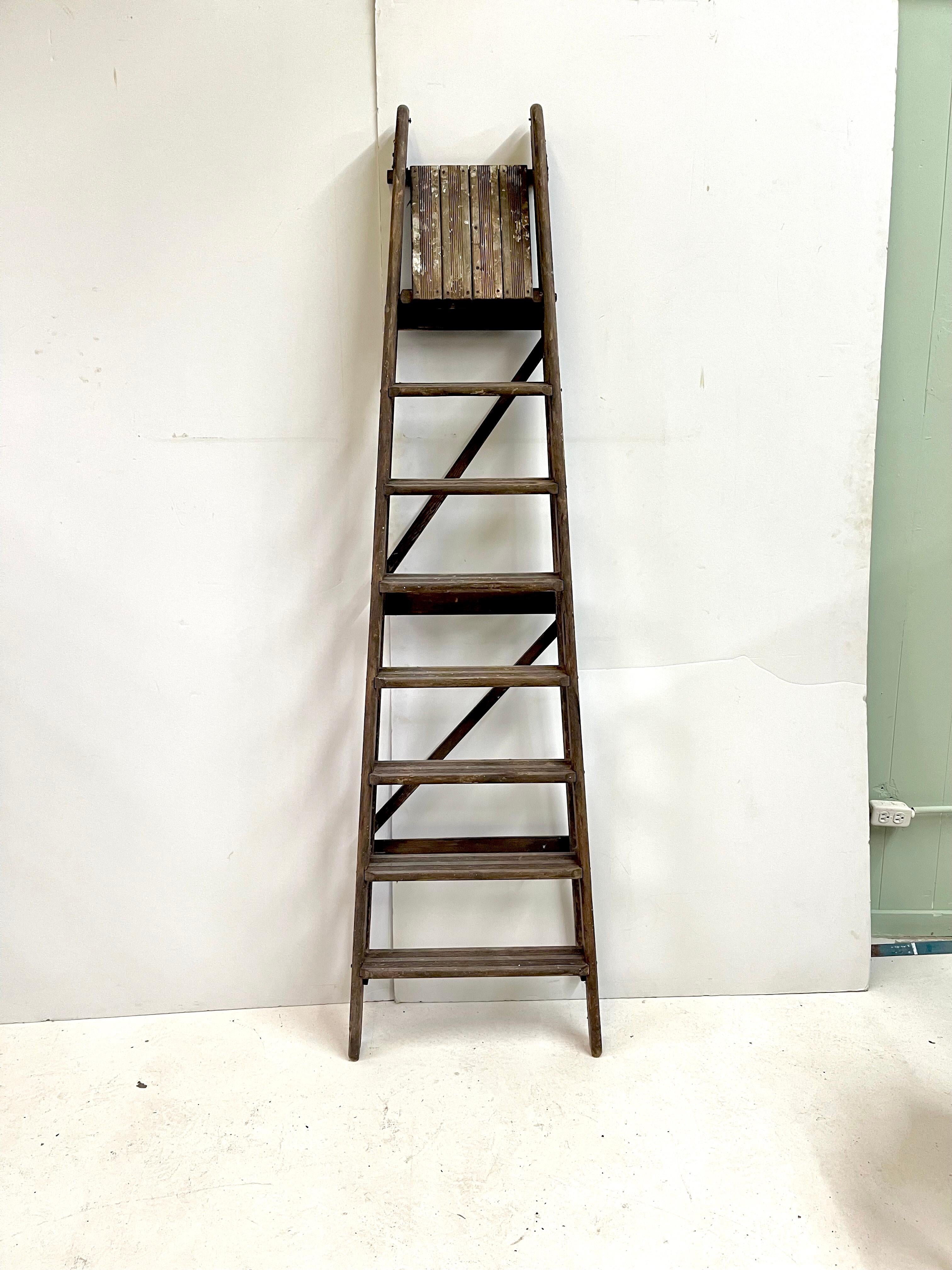 English Antique Wooden Folding Ladder with Tray Shelf For Sale 2