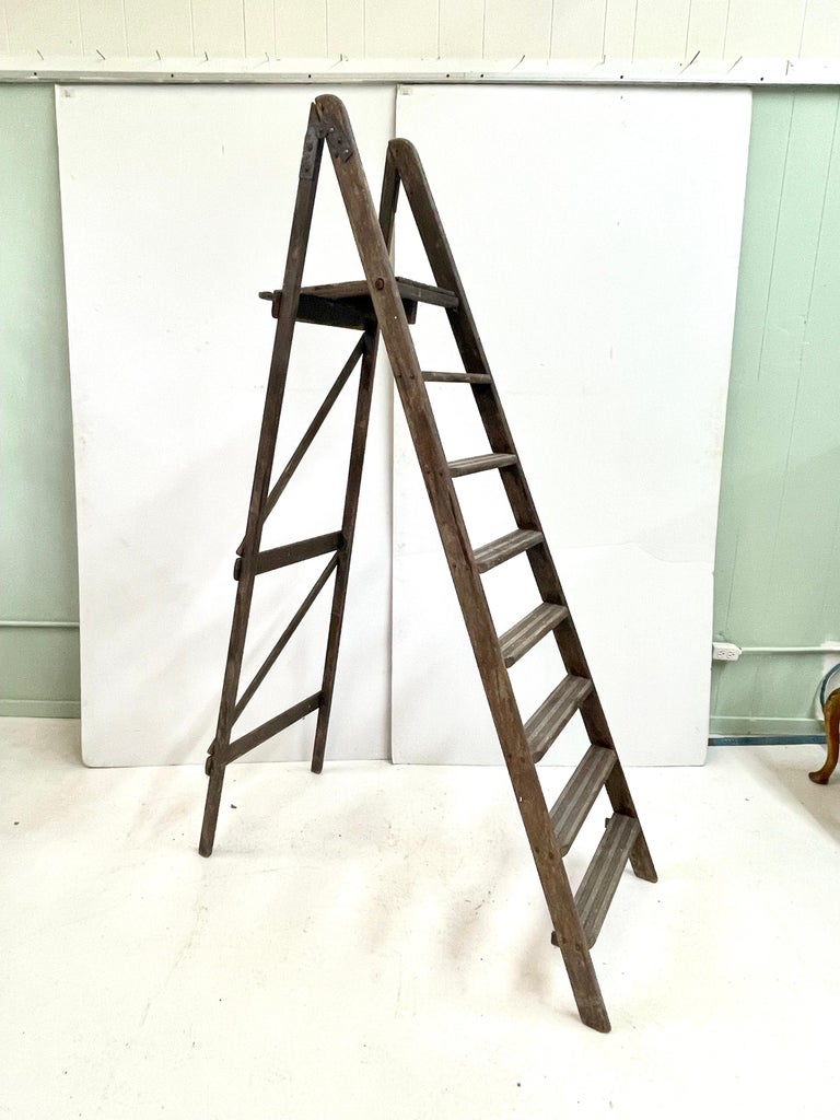 English Antique Wooden Folding Ladder with Tray Shelf For Sale at 1stDibs