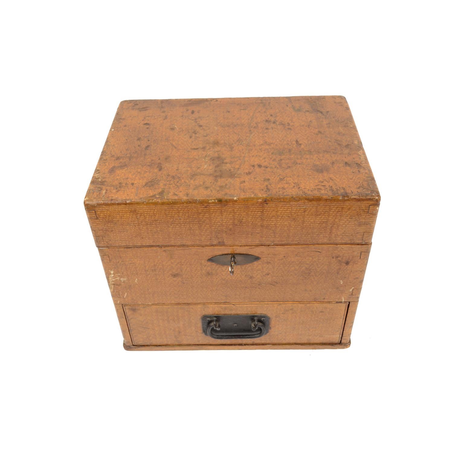 apothecary box antique