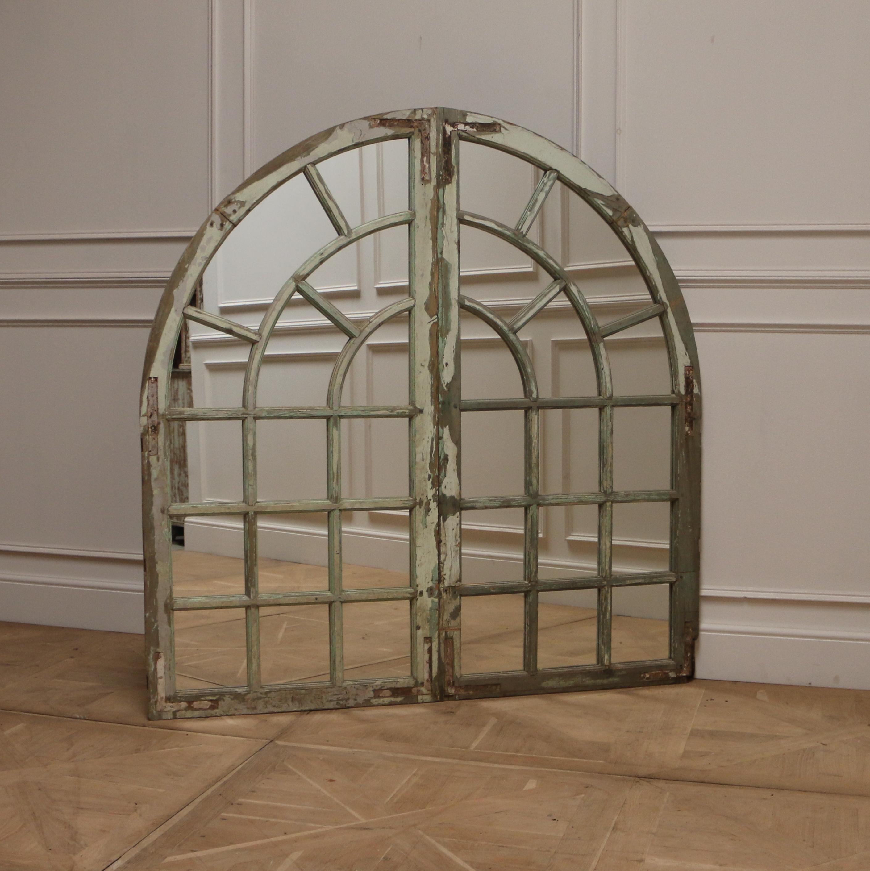 English Arched Window Mirror In Good Condition For Sale In Leamington Spa, Warwickshire