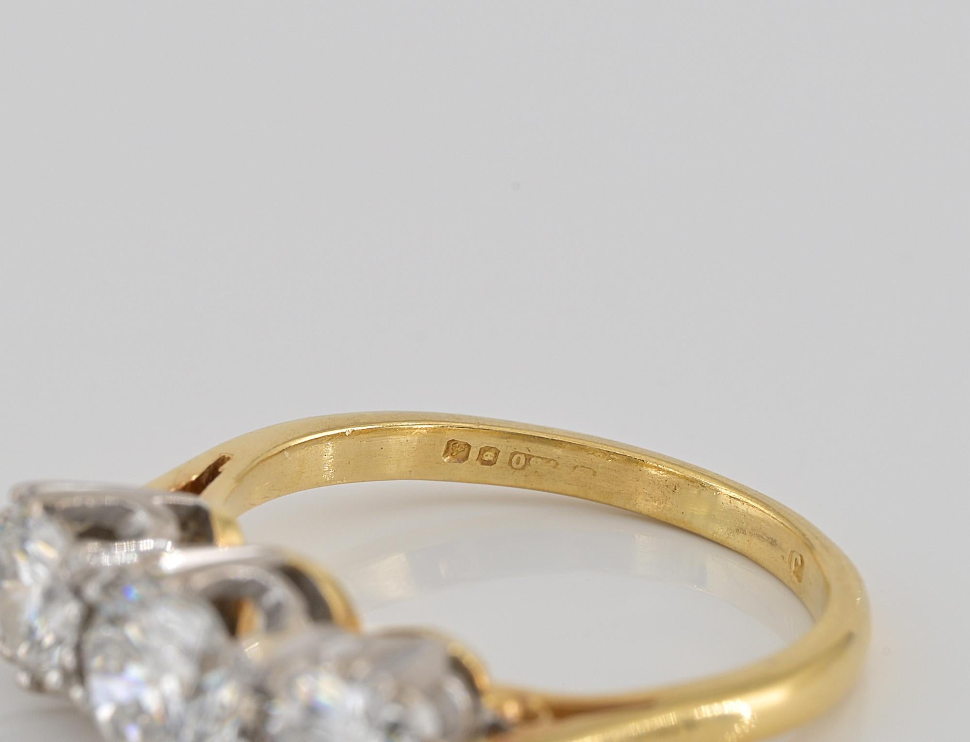 Englischer Trilogie-Ring mit 1,30 Karat Diamanten im Art déco-Stil im Angebot 4