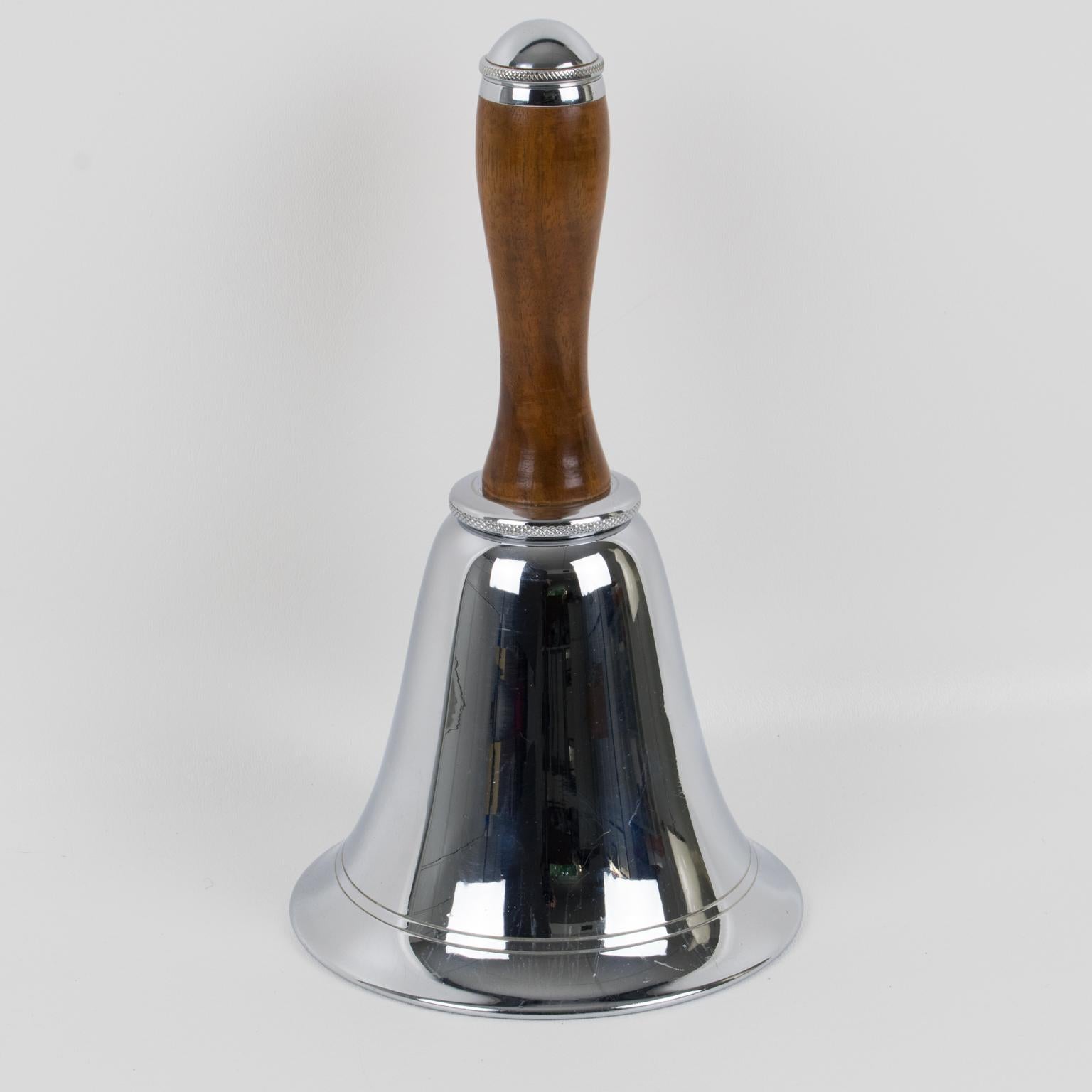 Art Deco Barware Martini Cocktail Shaker Chrome Wooden Bell Shape, England 1930 1