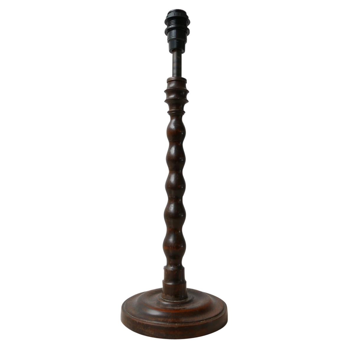 English Art Deco Bobbin Oak Mid-Century Table Lamp For Sale