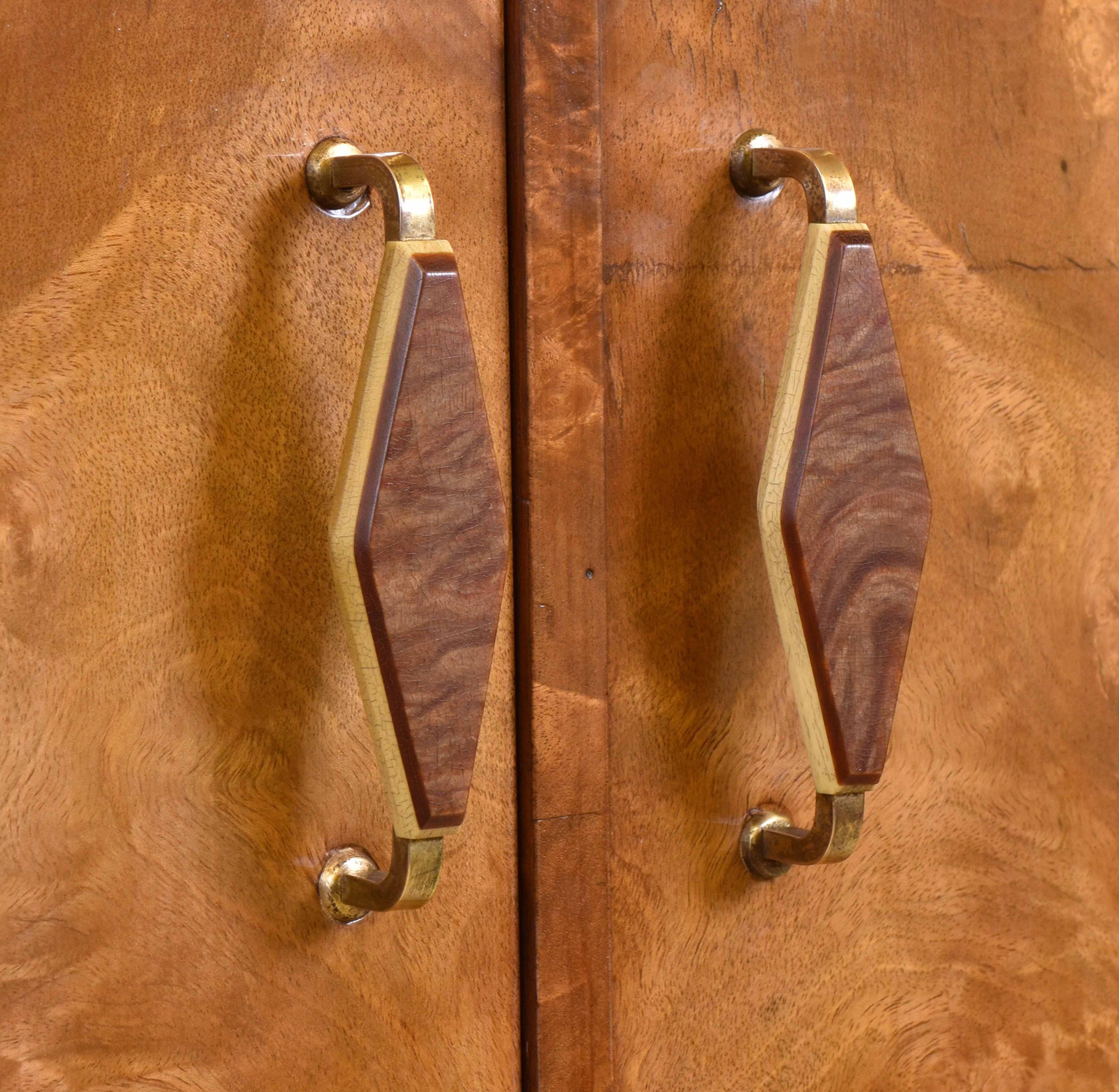 English Art Deco Burr Walnut Canted Gentlemen's Compactum 7