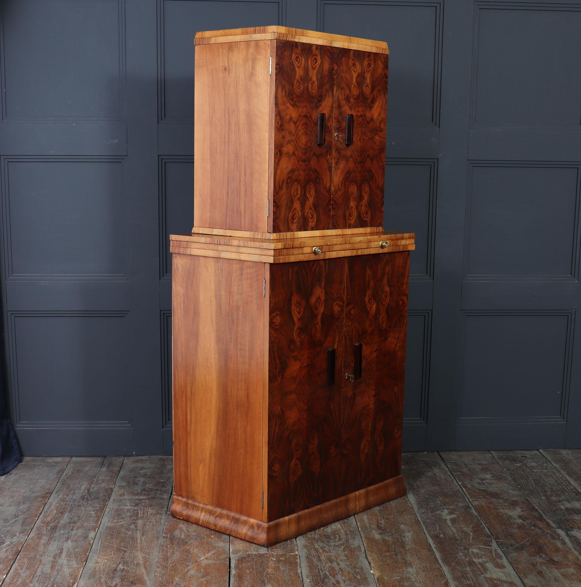 Cocktail Cabinet Inglés Art Decó de Nogal, c.1930 en venta 5