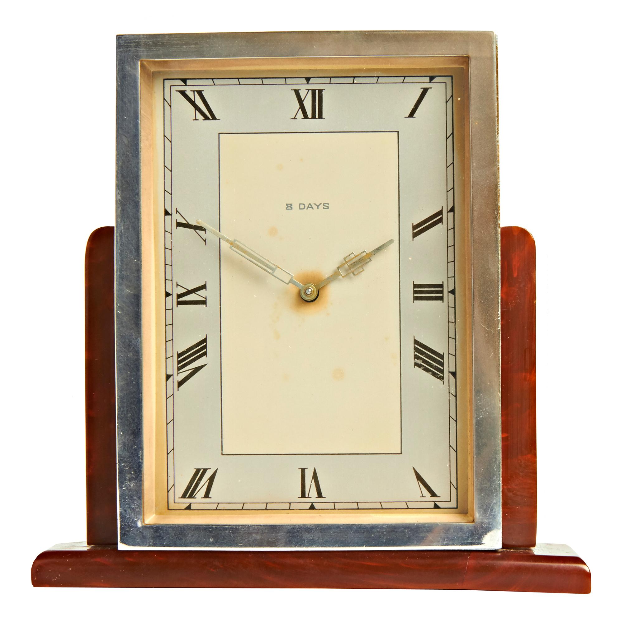 Molded English Art Deco Chrome & Butterscotch/Tortoiseshell Bakelite 8-Day Table Clock For Sale