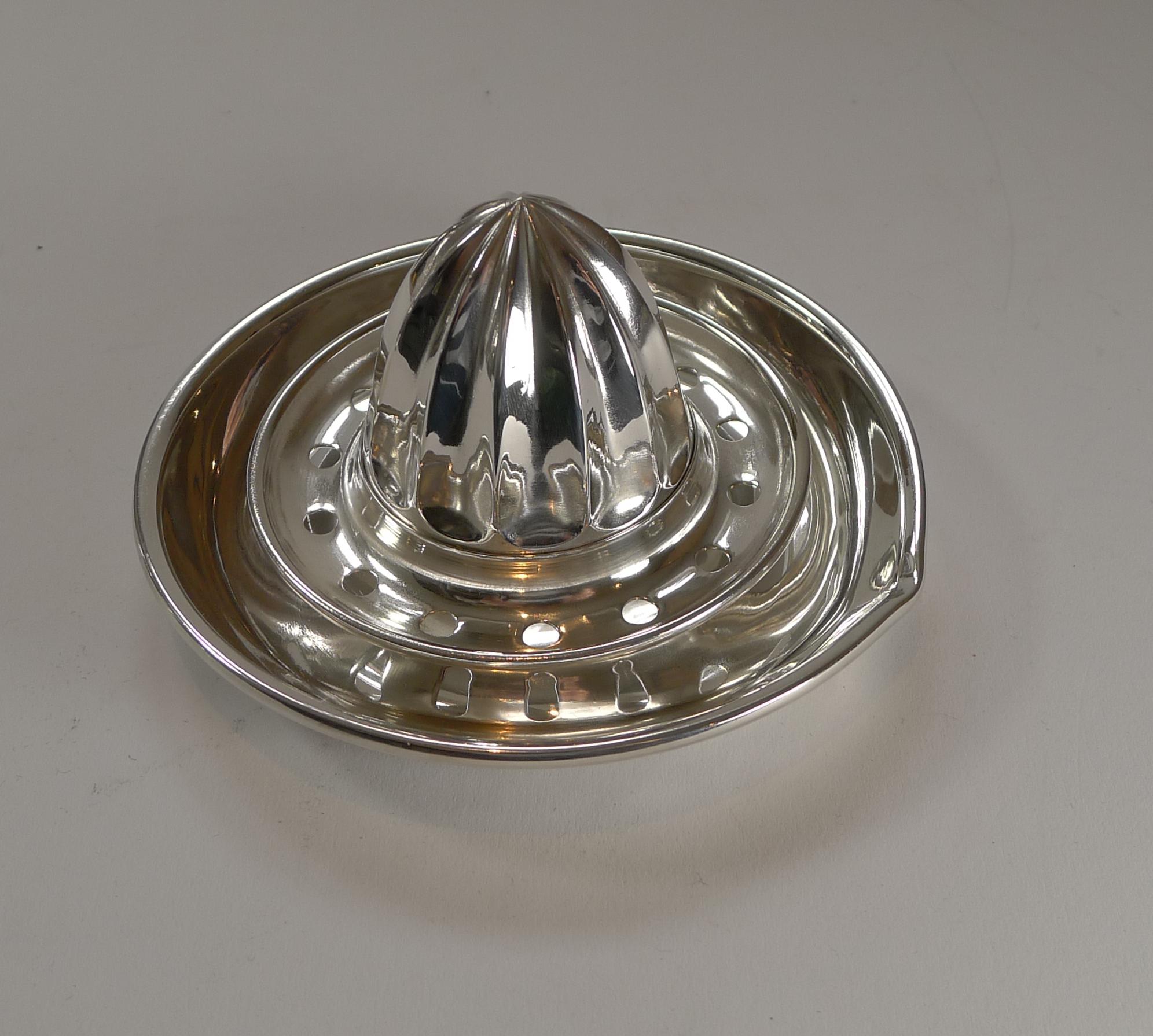 Mid-20th Century English Art Deco Cocktail / Bar Lemon Squeezer in Silver Plate, c.1930